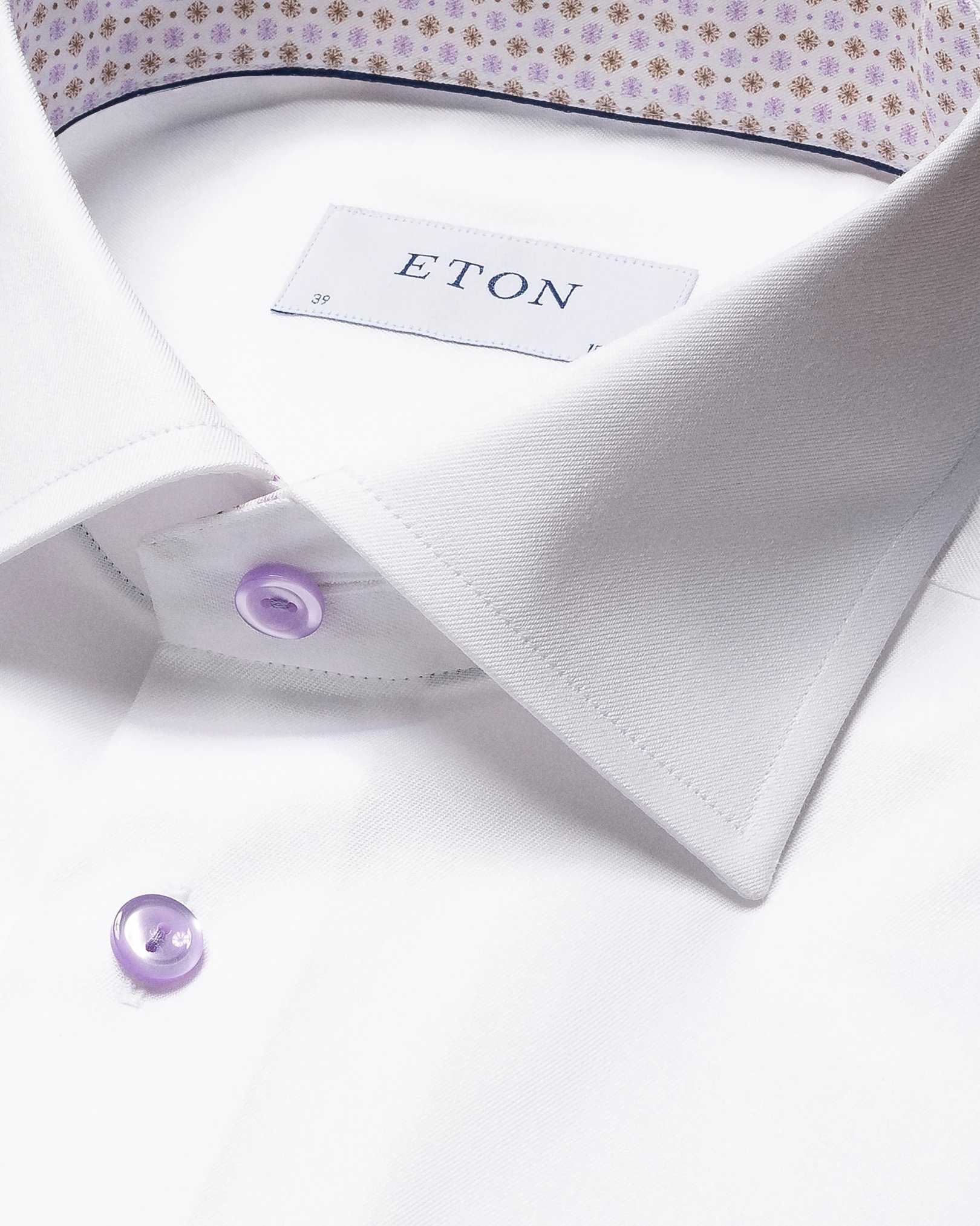 Eton - white signature twill cut special details