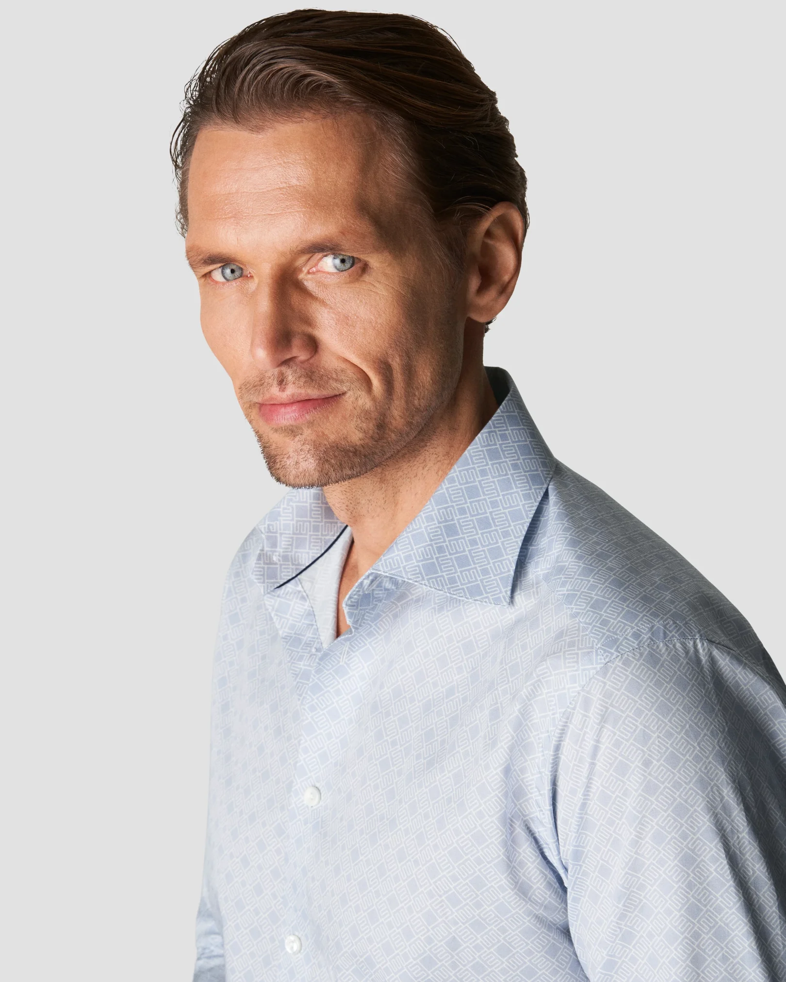 Eton - light blue fine twill e print