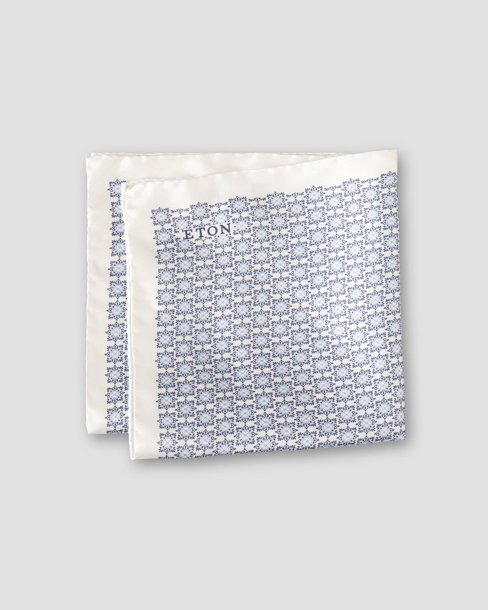 Eton - white silk weave pocket square