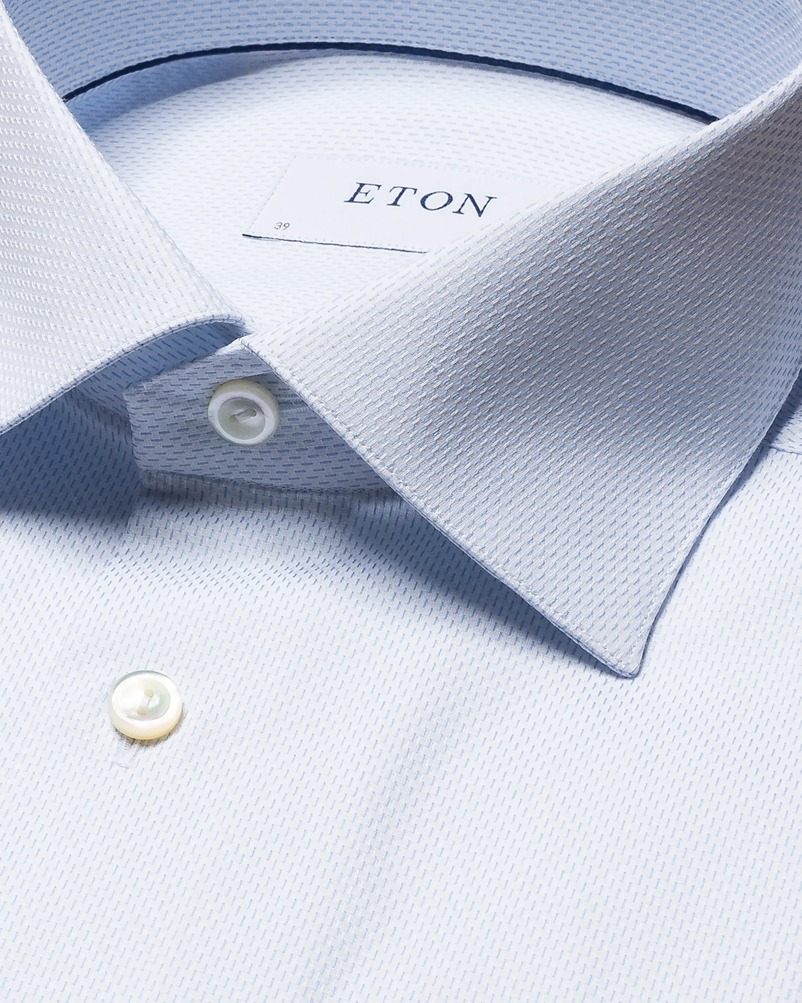 Eton - white fine twill cut away single slim