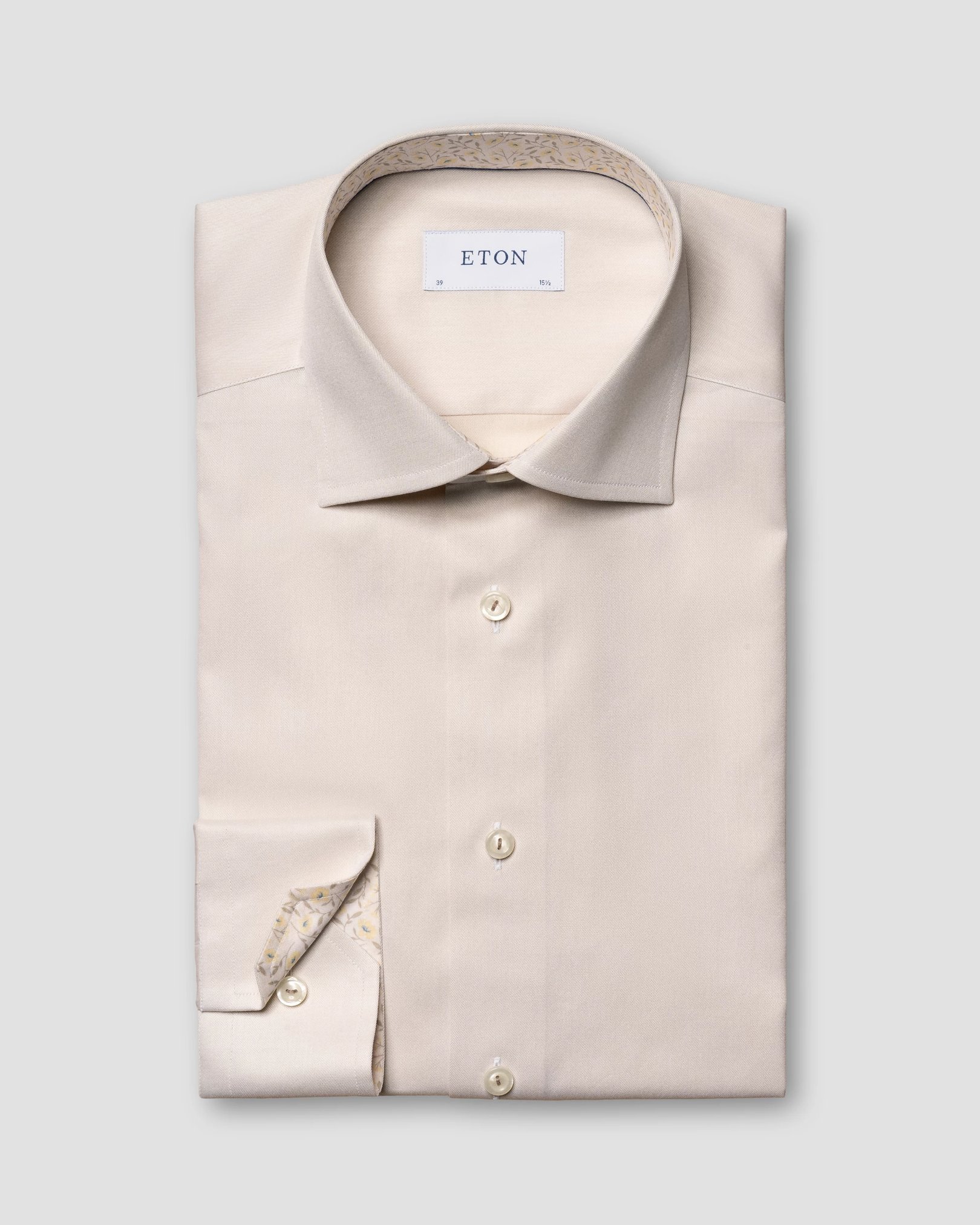 Eton - beige signature twill special details