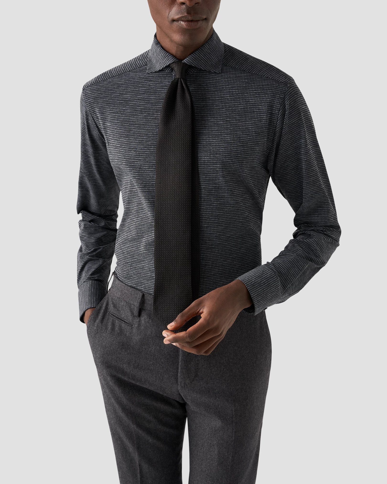 Eton - black dundalk