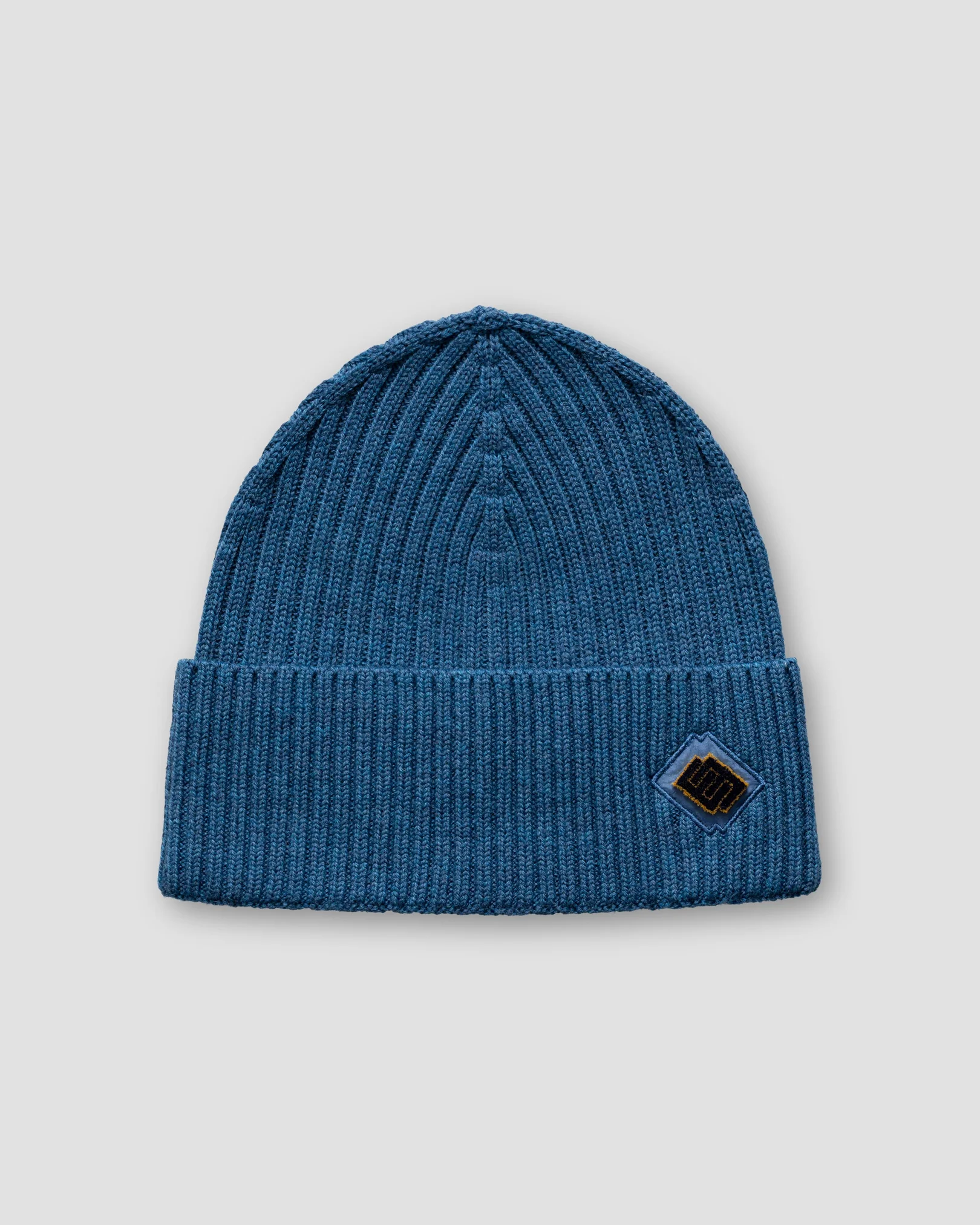 Eton - blue wool beanie logo detail