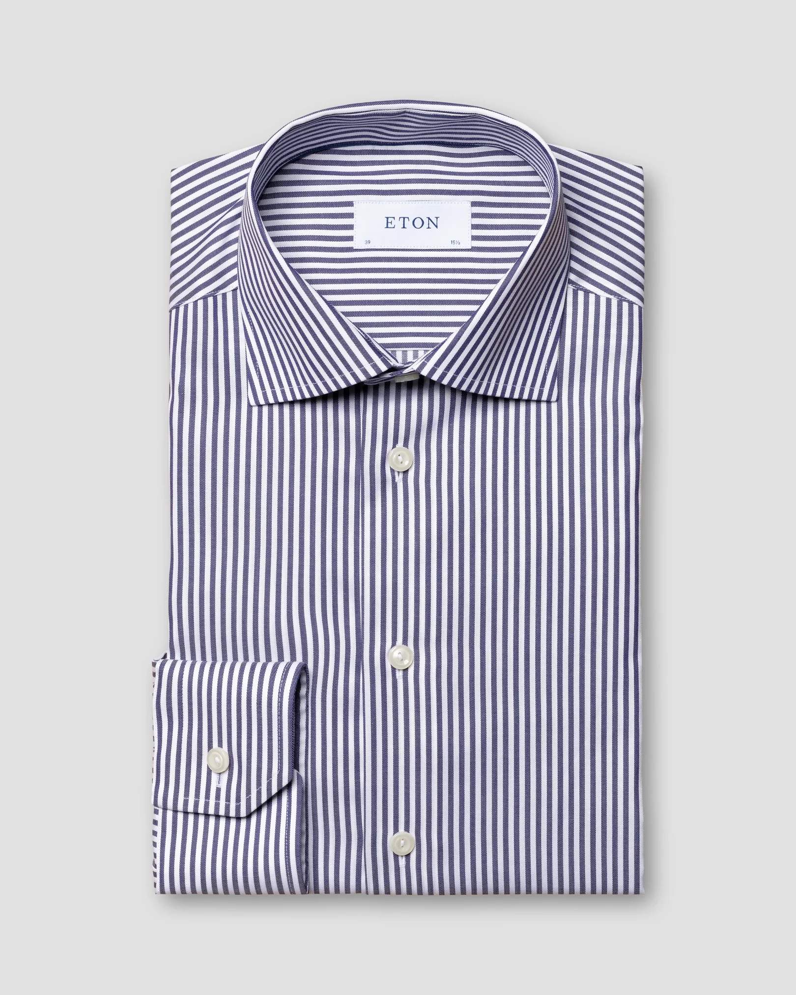 Eton - navy blue signature twill cut away ss