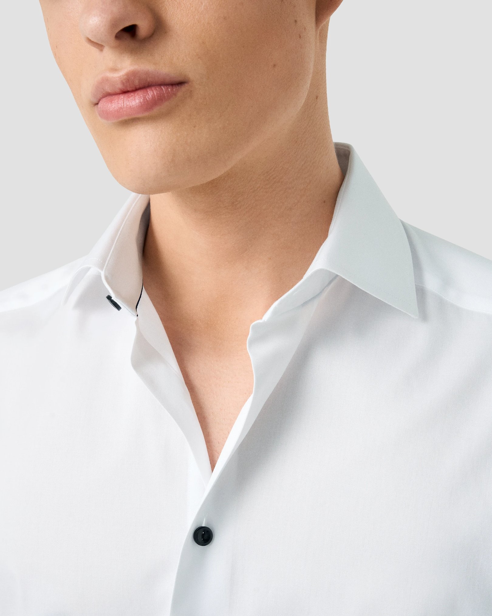 Eton - white solid black buttons signature twill shirt