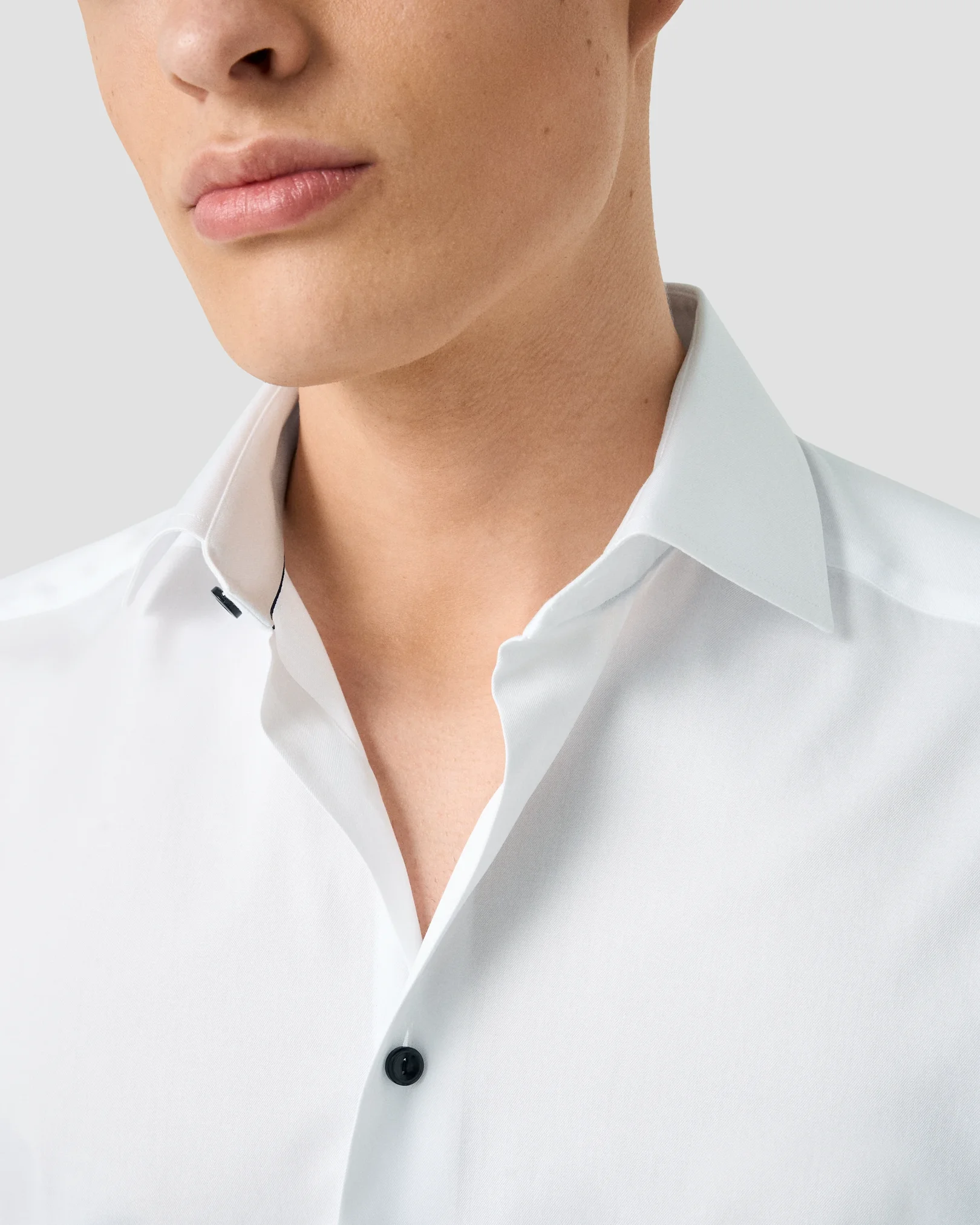 Eton - white solid black buttons signature twill shirt