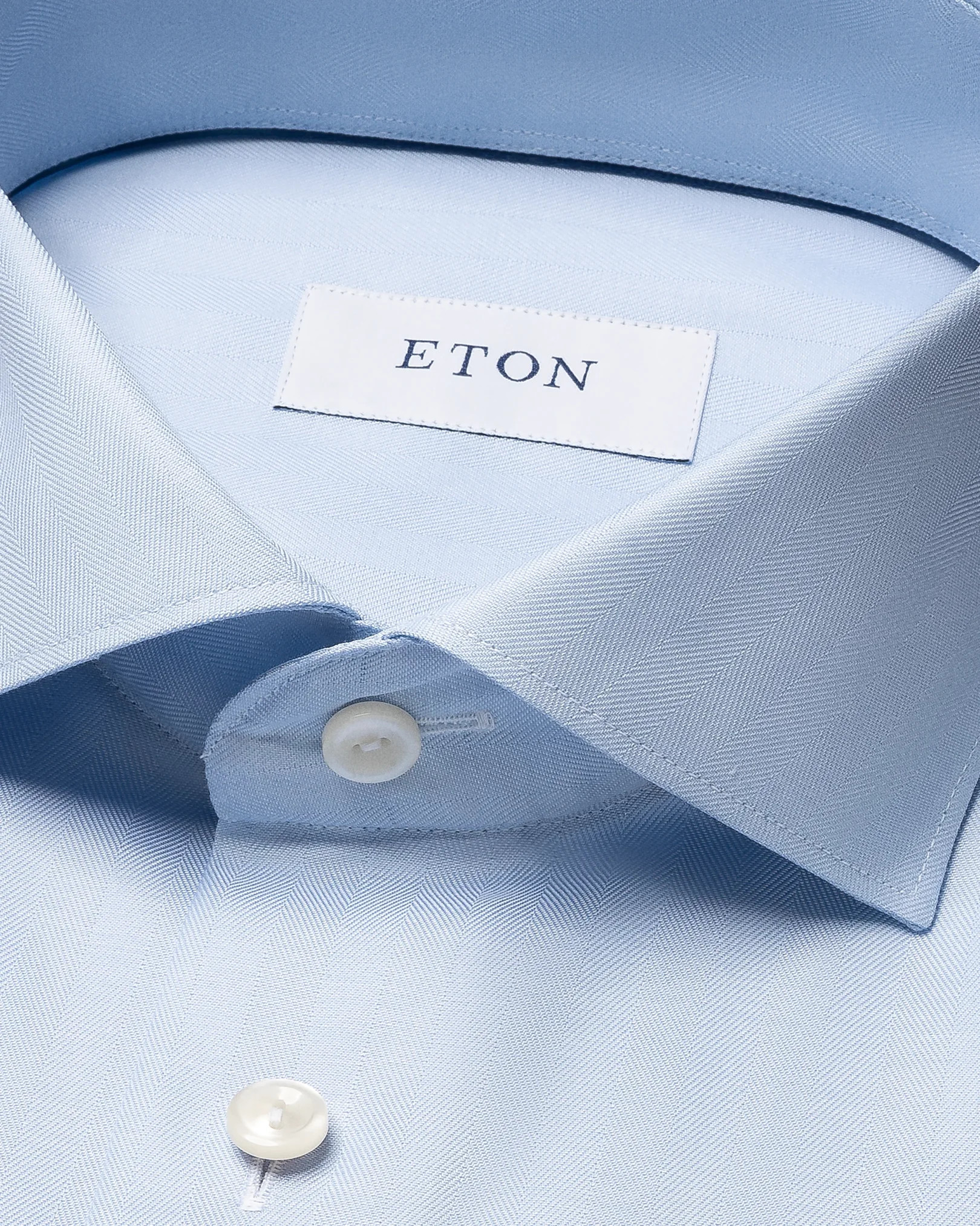 Eton - light blue signature twill archive two