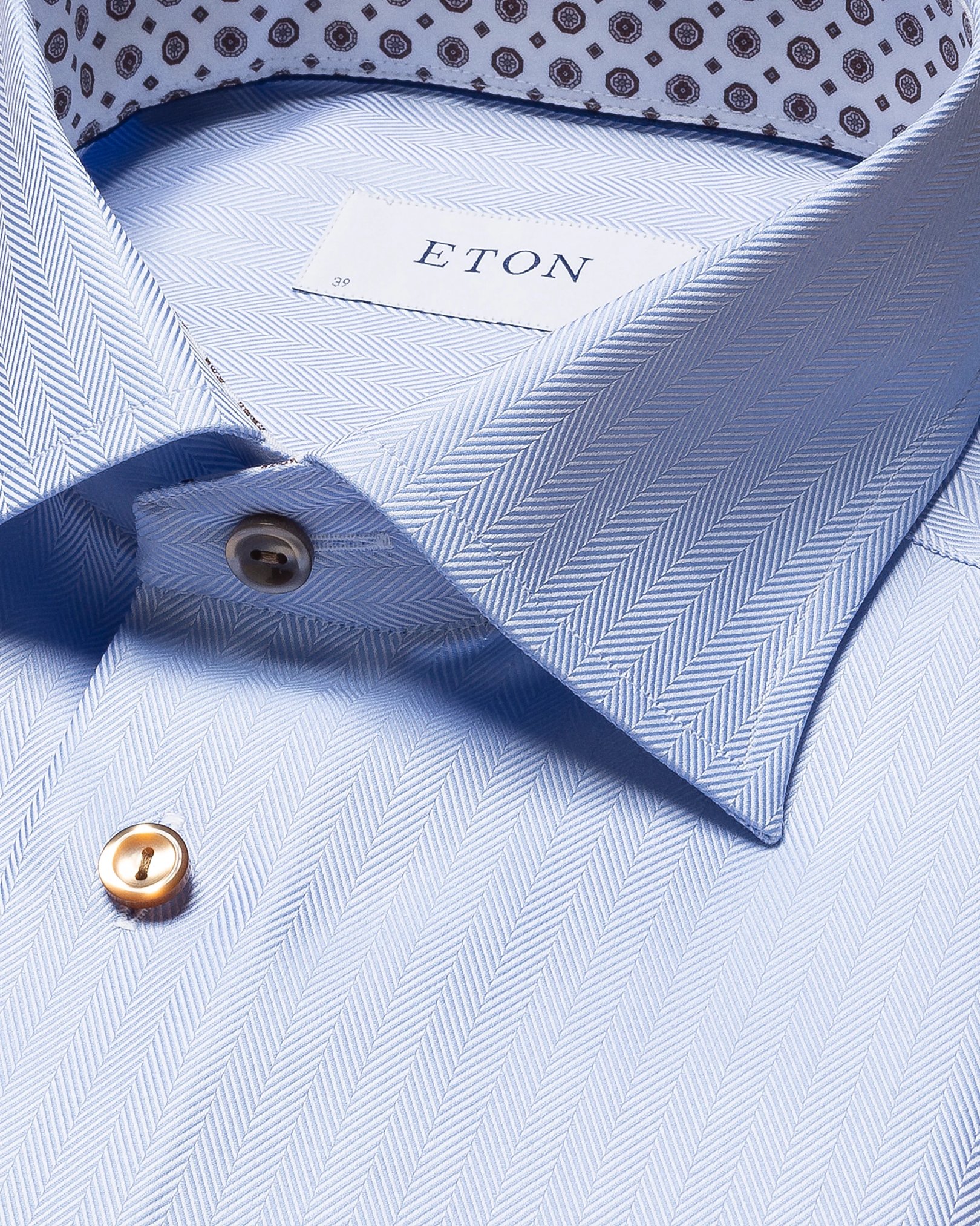 Eton - light blue signature twill cutaway