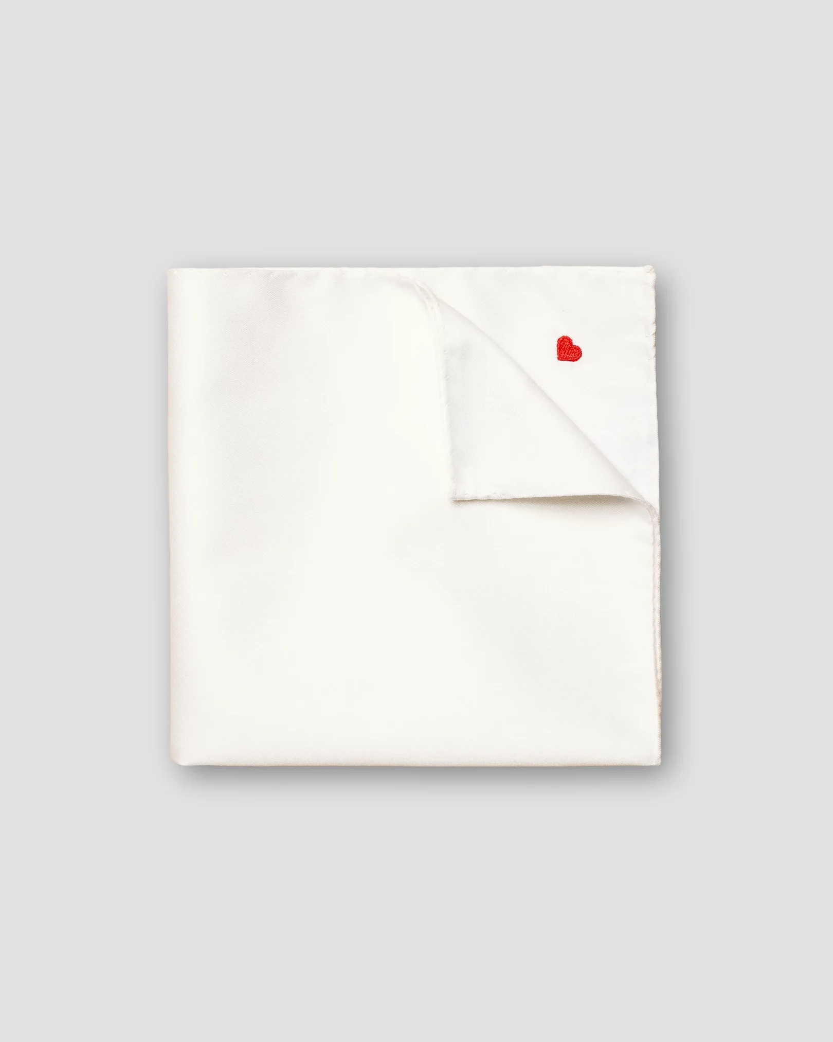 Eton - beige heart bow tie