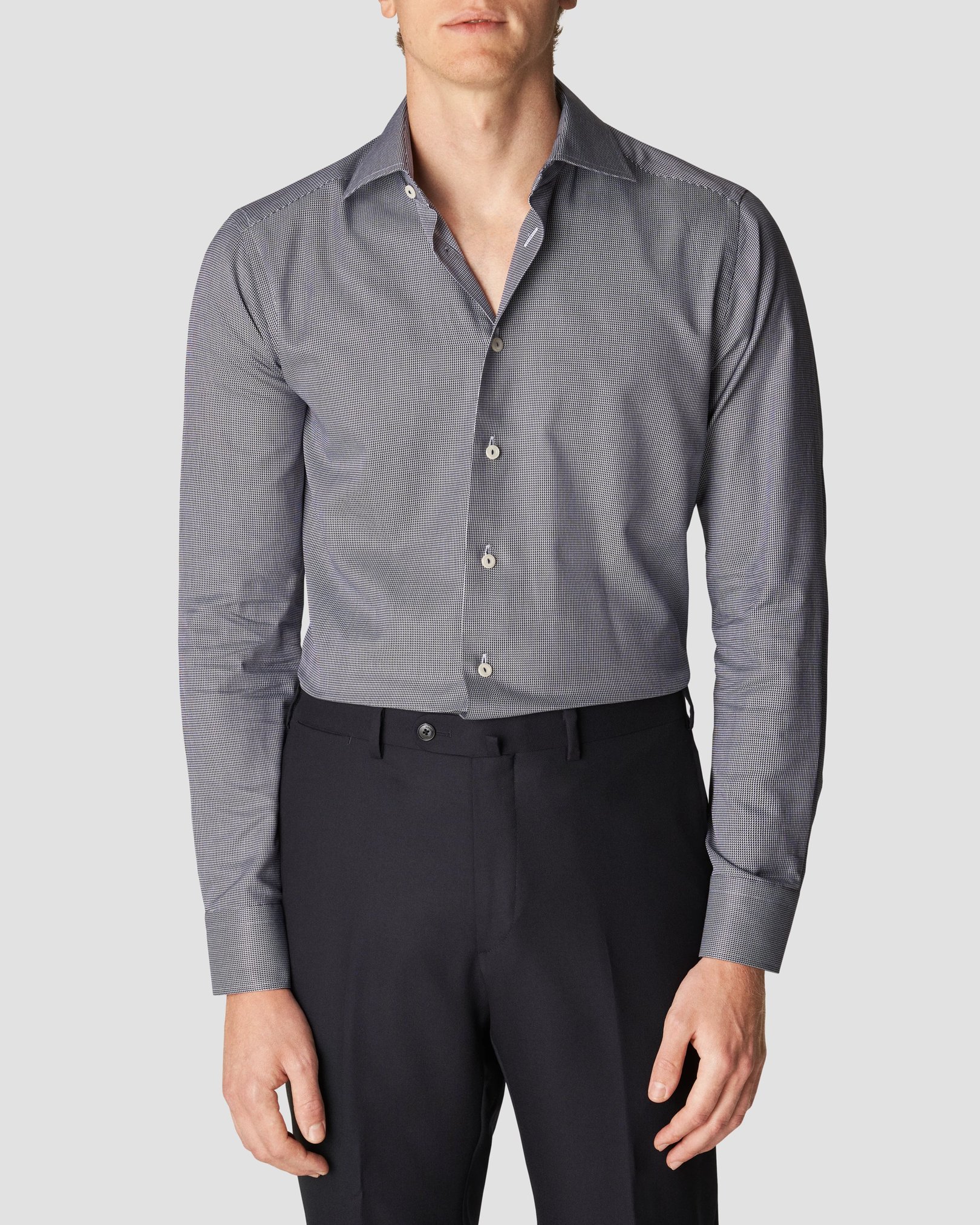 Eton - black signature twill cut away single slim