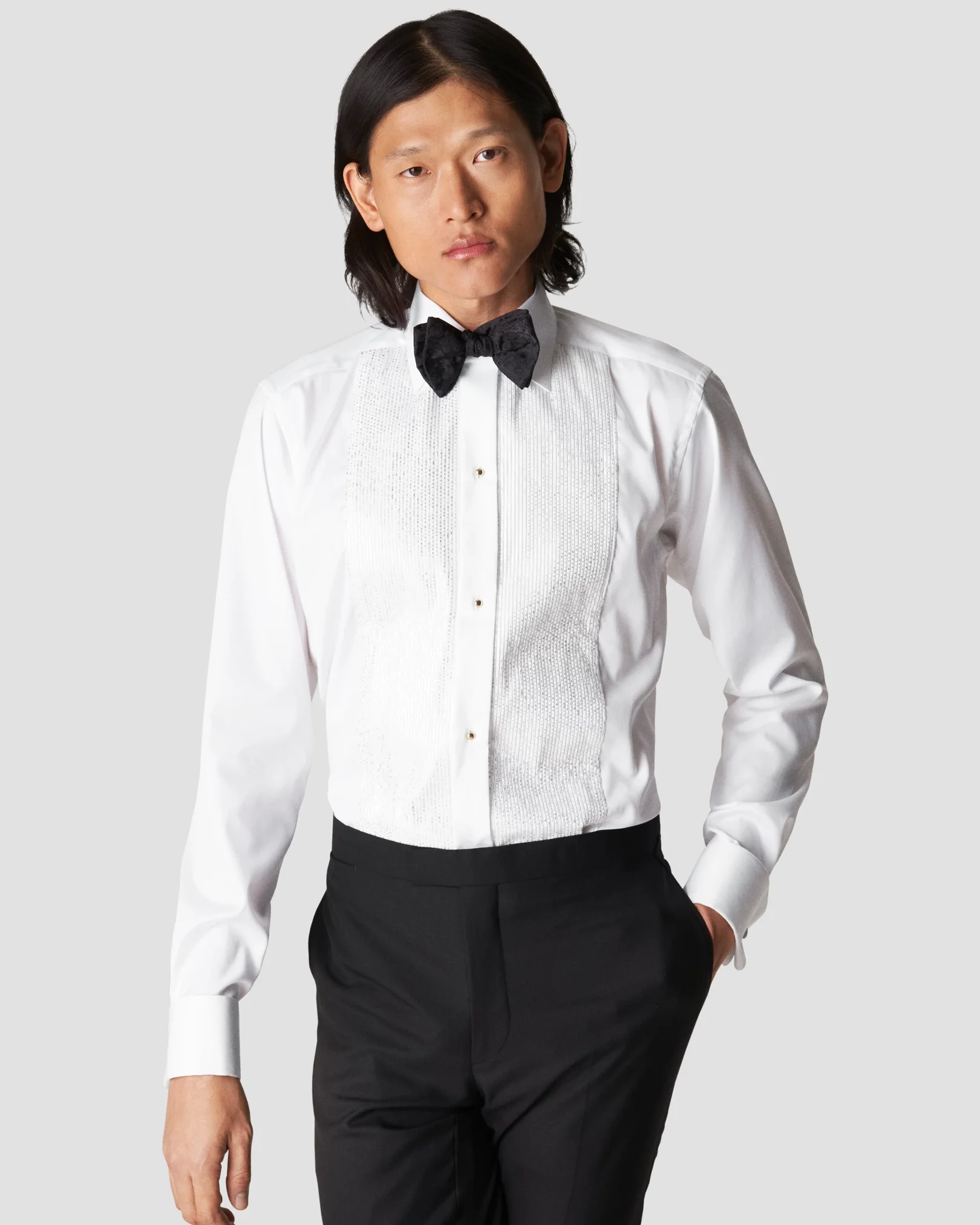 Eton - white moderatecut
