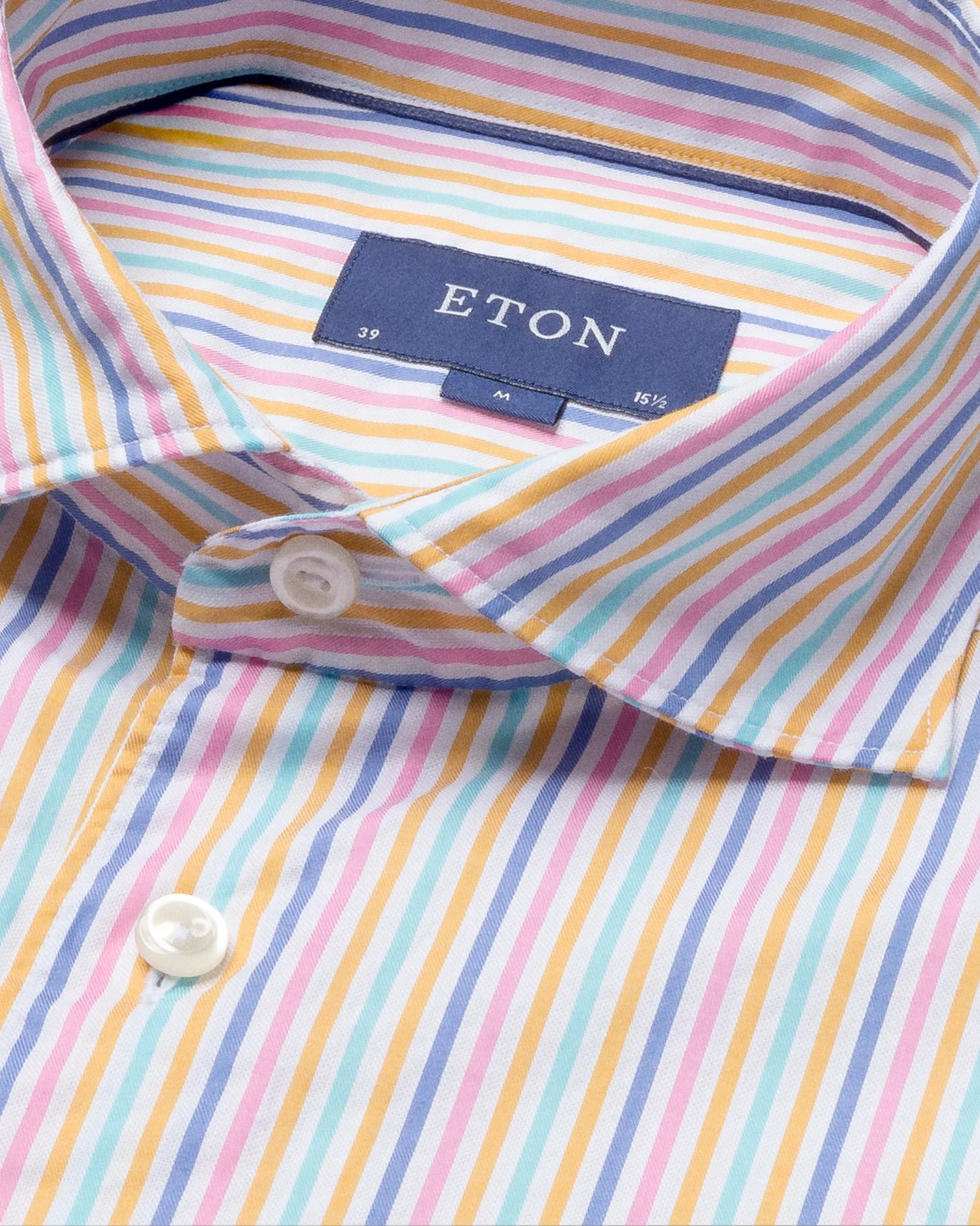 Eton - red lightweight twill wide spread single rounded slim