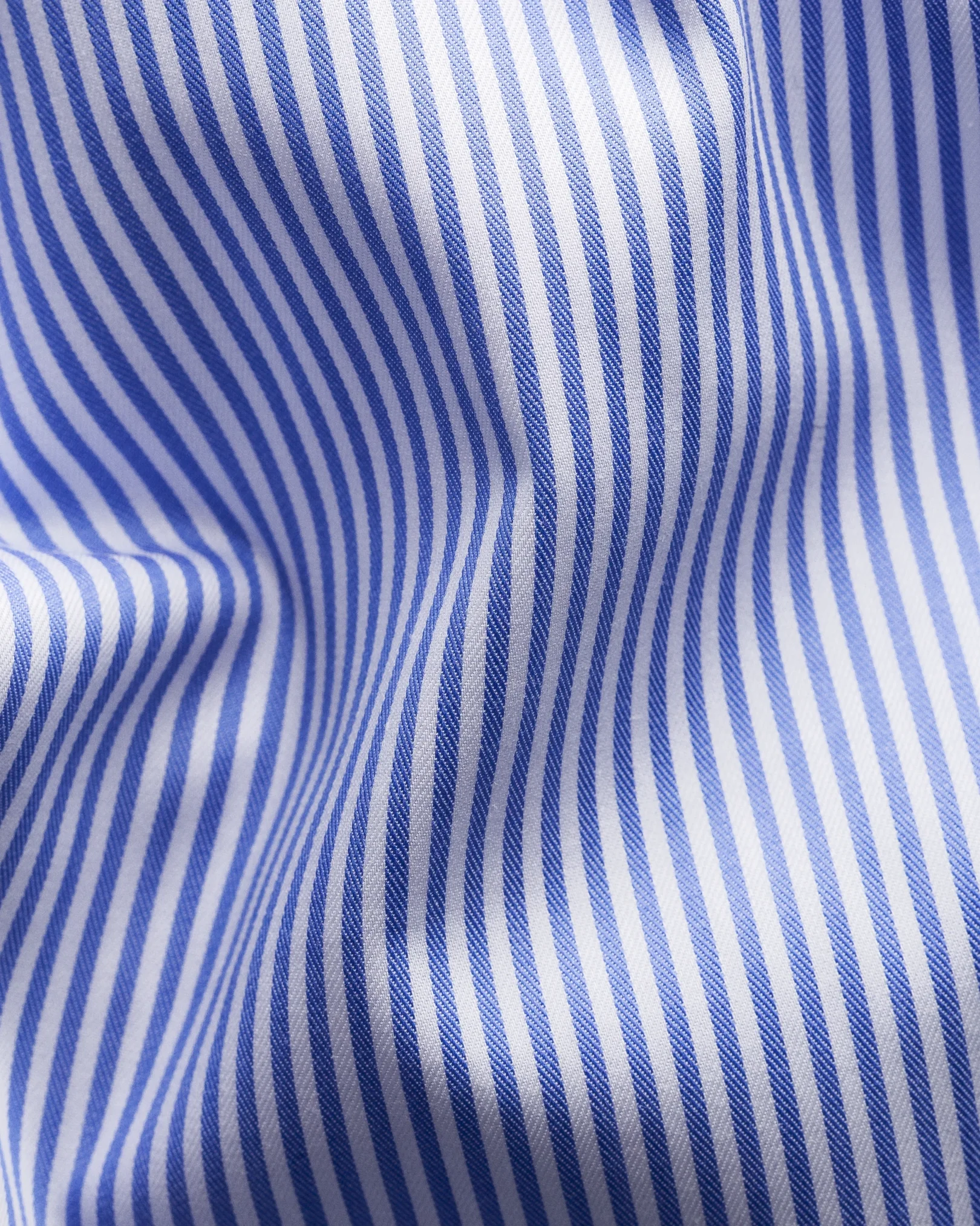 Eton - mid blue fine twill extreme cut away