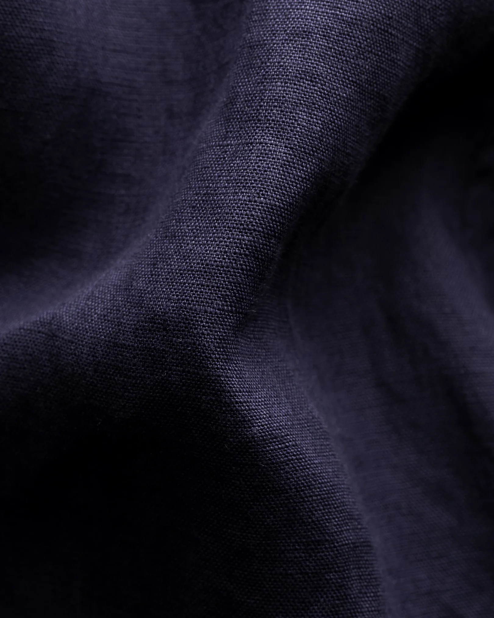 Eton - navy blue linen wide spread