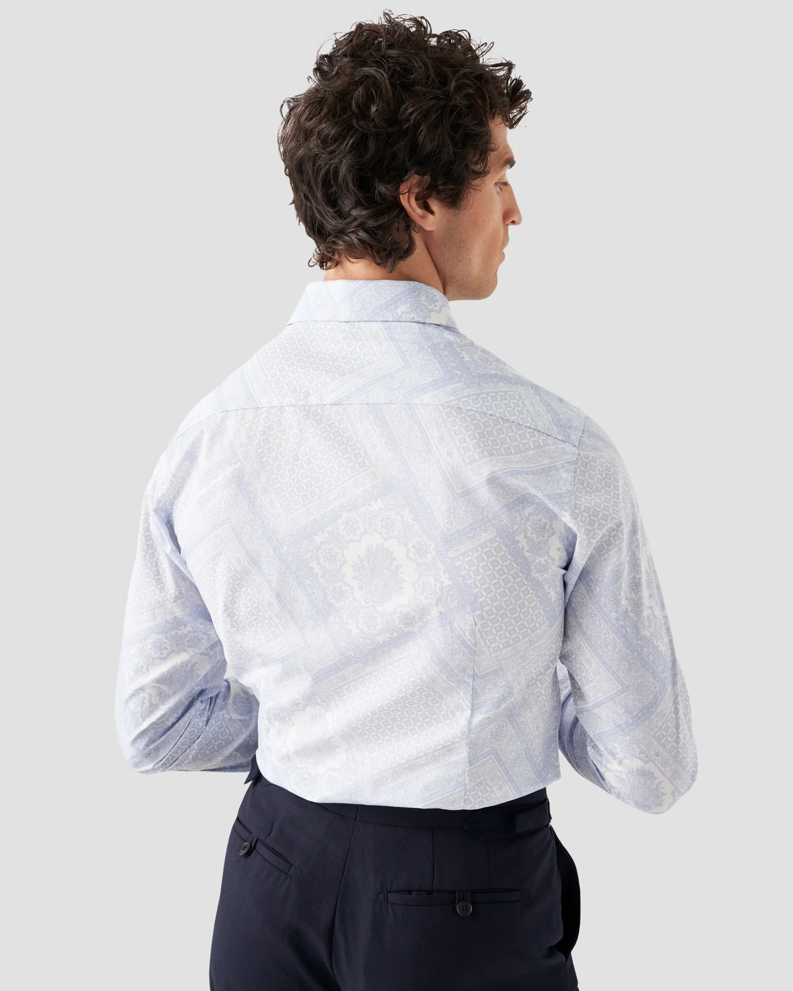 Eton - light blue paisley twill
