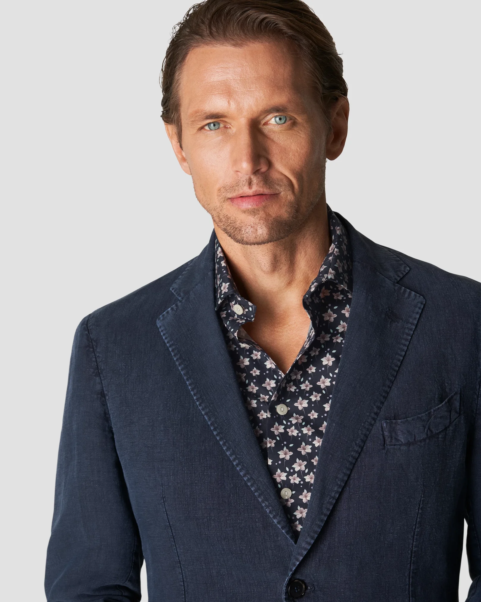 Eton - black signature twill cut away floral print
