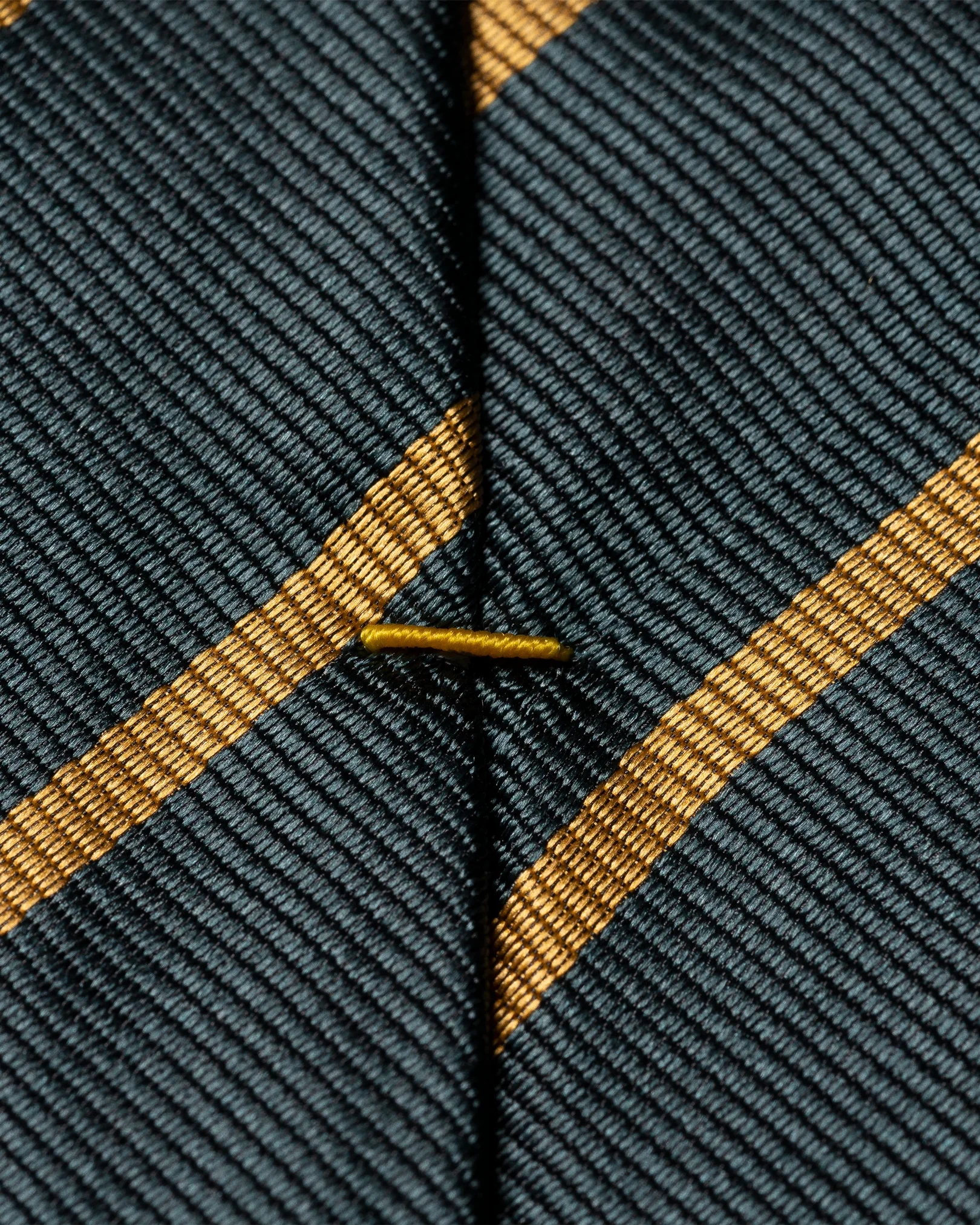 Eton - dark green ivy tie