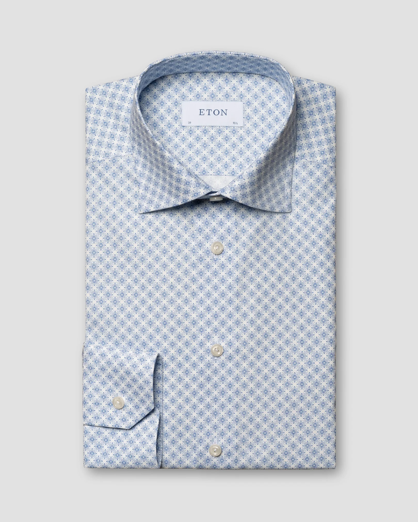 Eton - light blue poplin cutaway medallion print