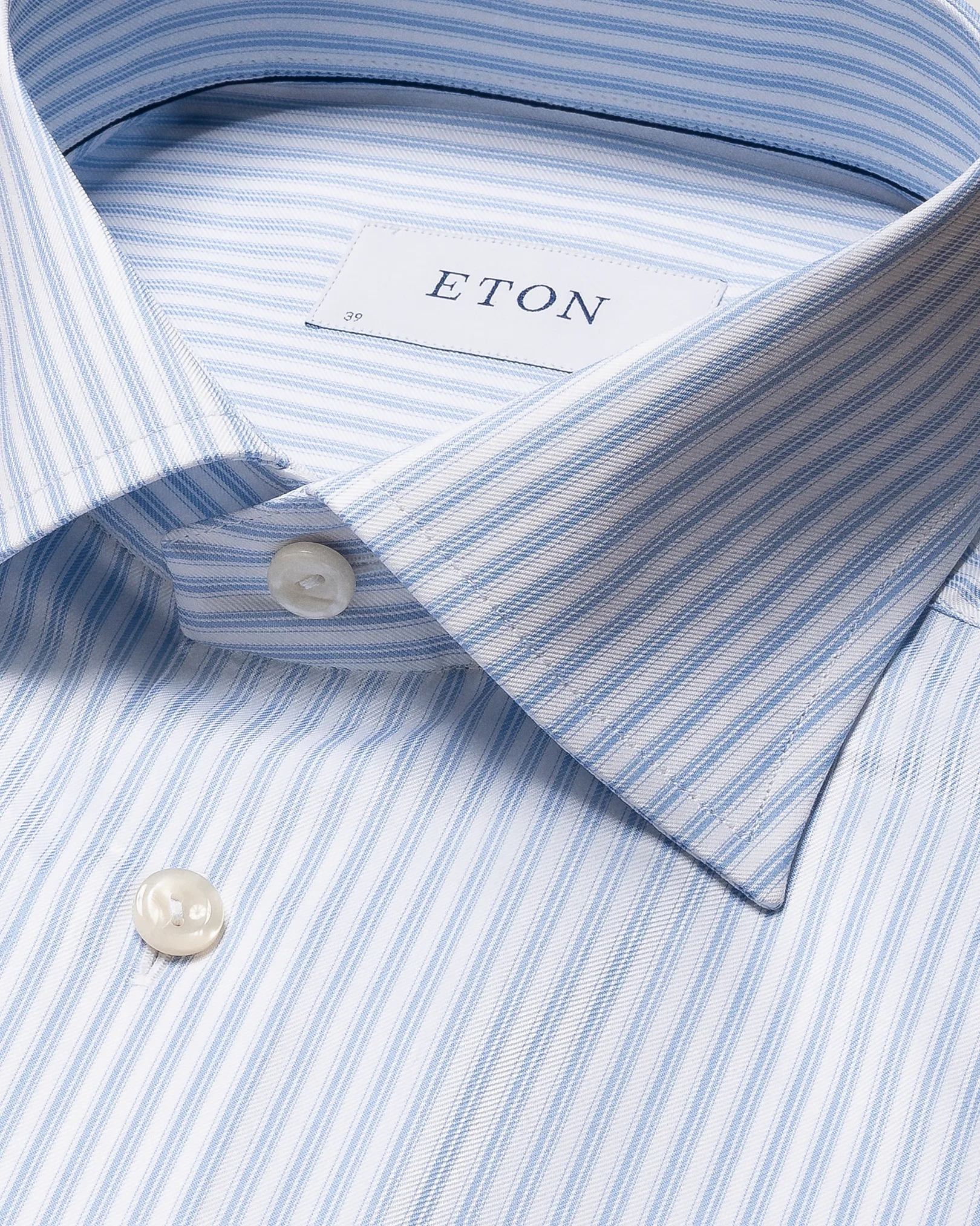 Eton - striped light blue signature twill