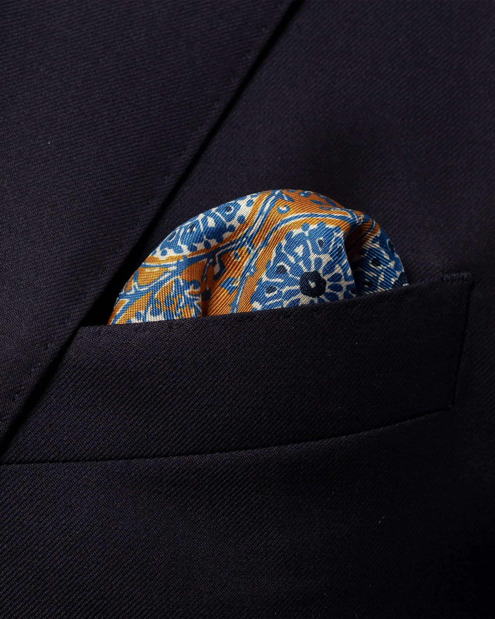 Eton - yellow geometric circles pocket square