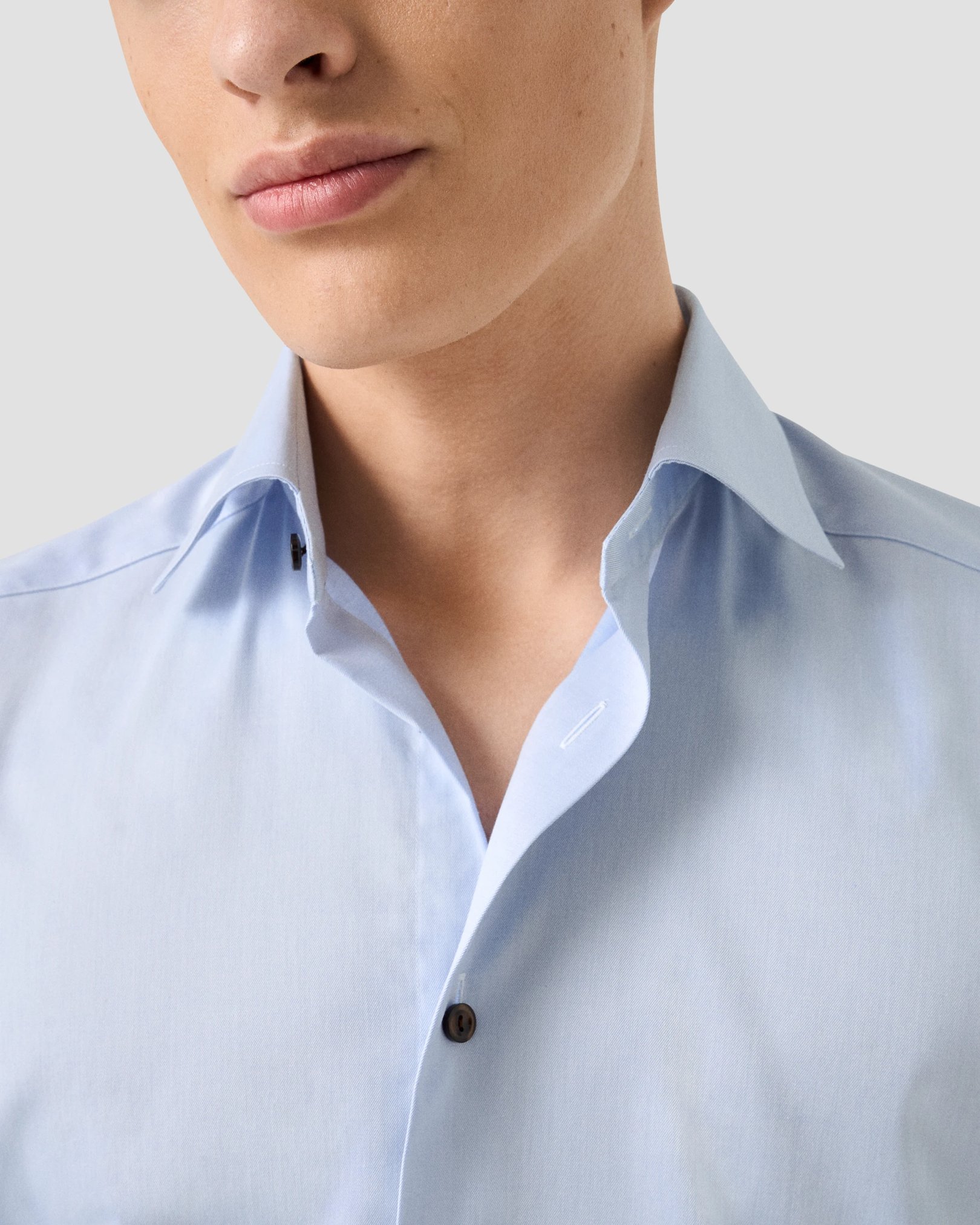 Eton - light blue solid brown buttons signature twill shirt