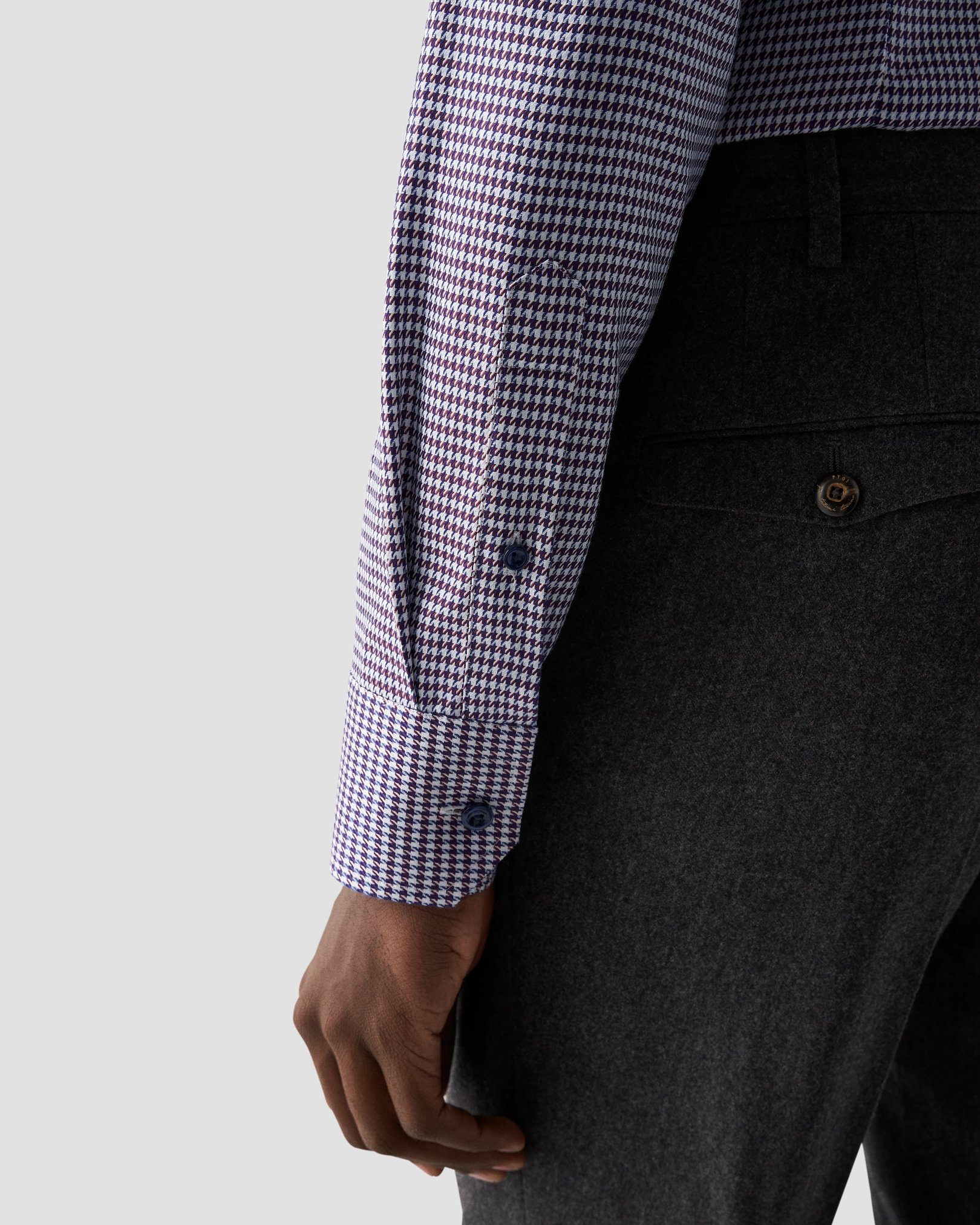 Eton - dark red houndstooth twill