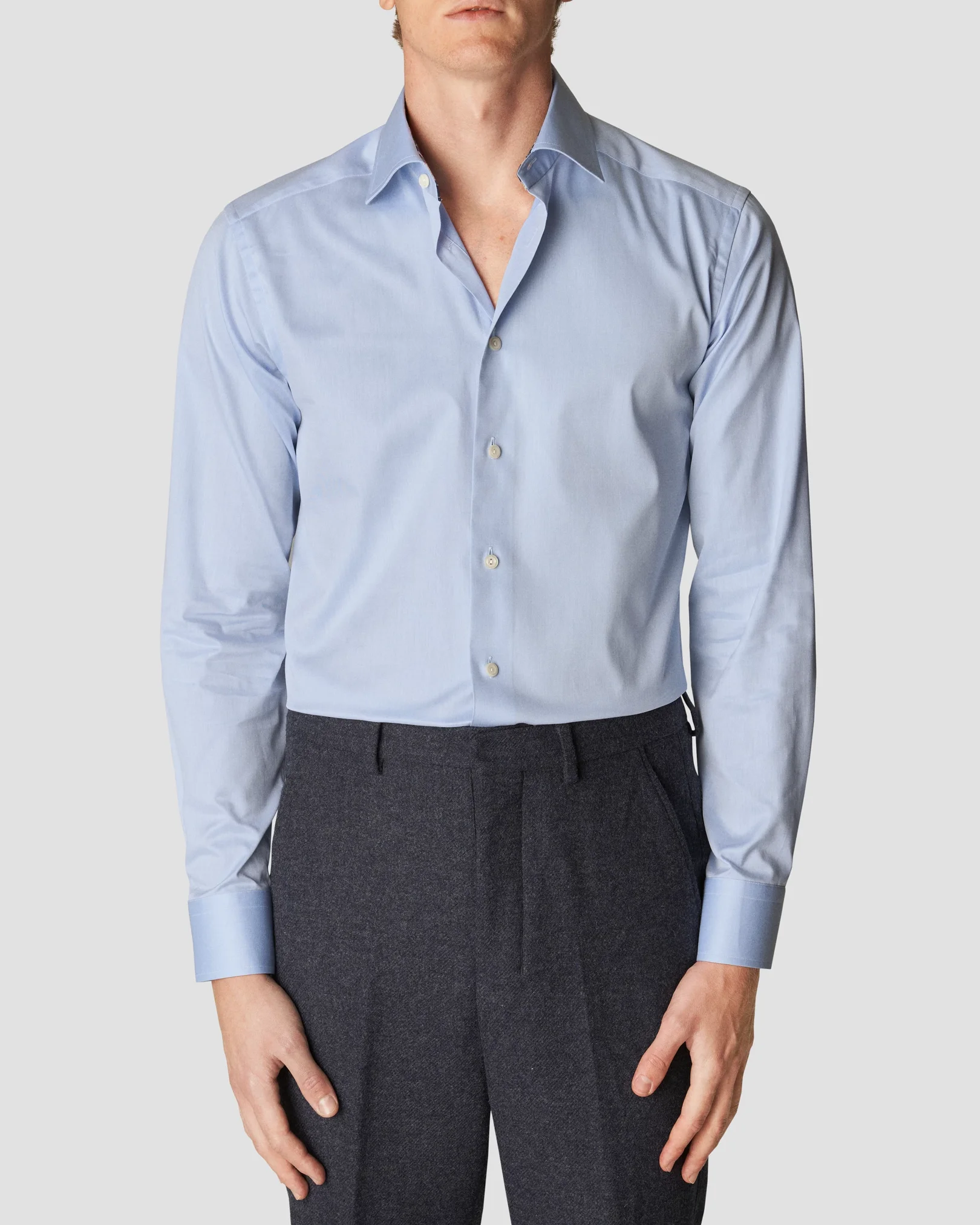 Eton - light blue signature twill cut away single slim