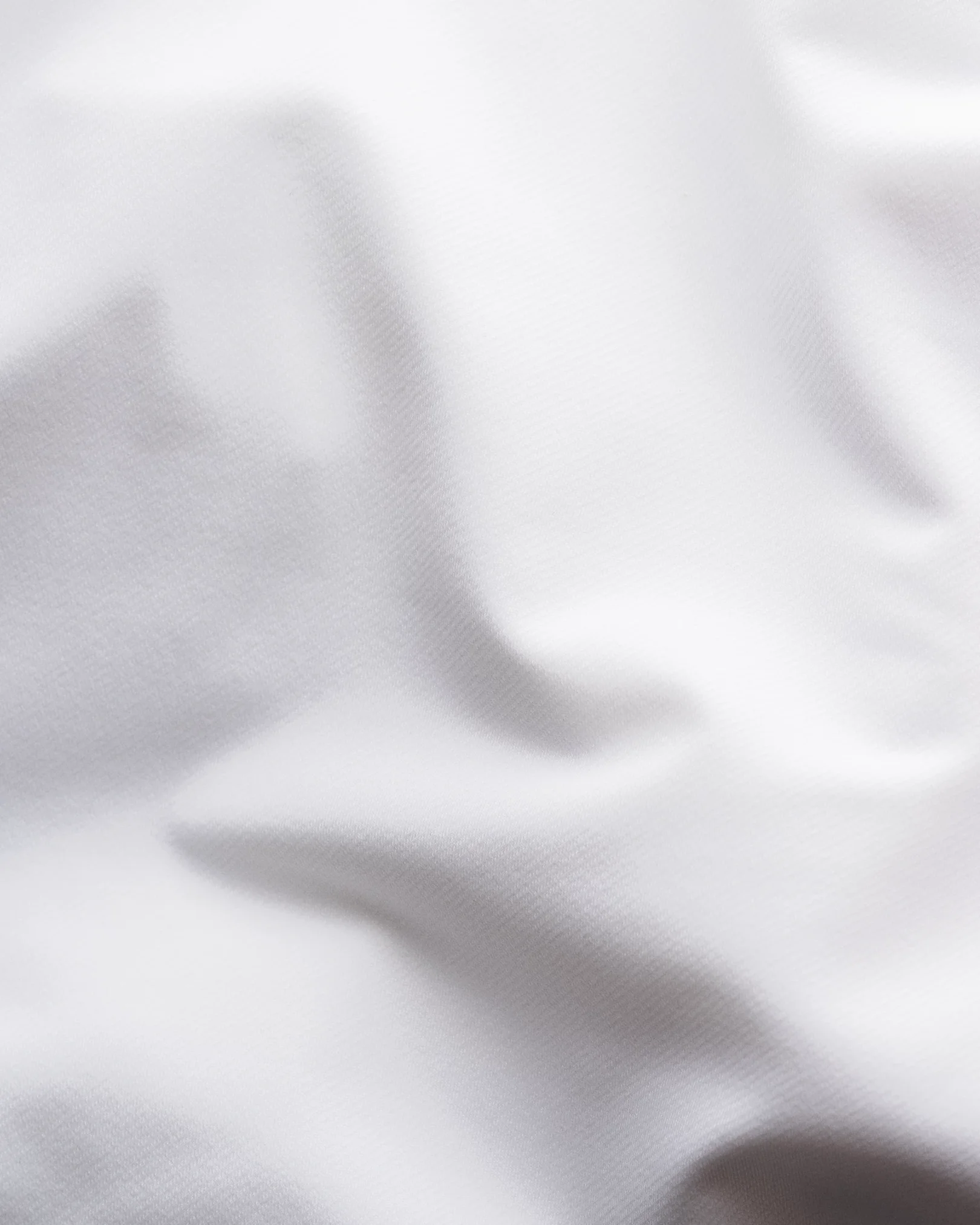 Eton - white 4 way stretch wide spread