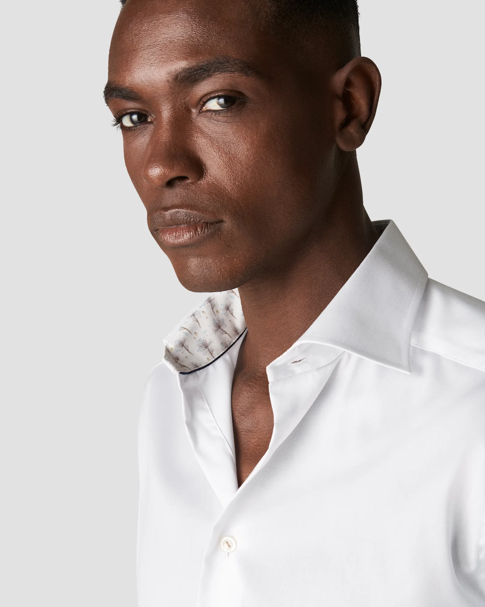 Eton - white signature twill with special details