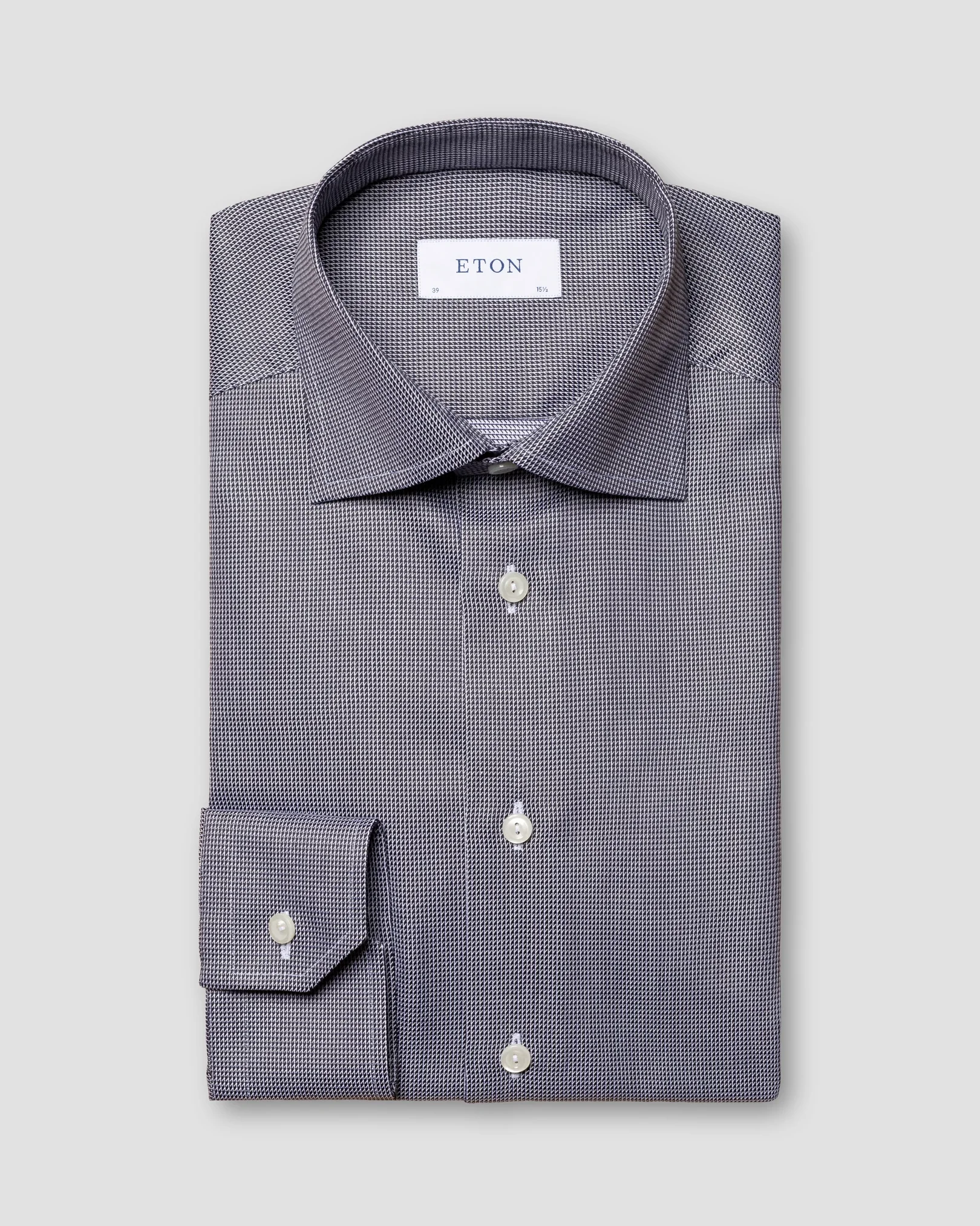 Eton - black signature twill cut away single slim