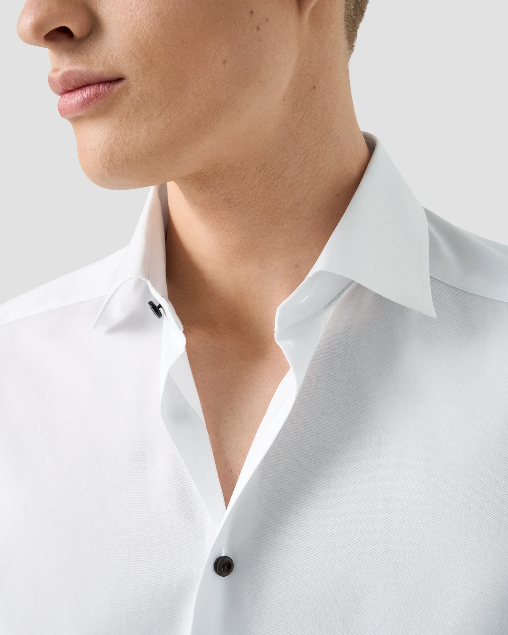 Eton - white solid brown buttons signature twill shirt