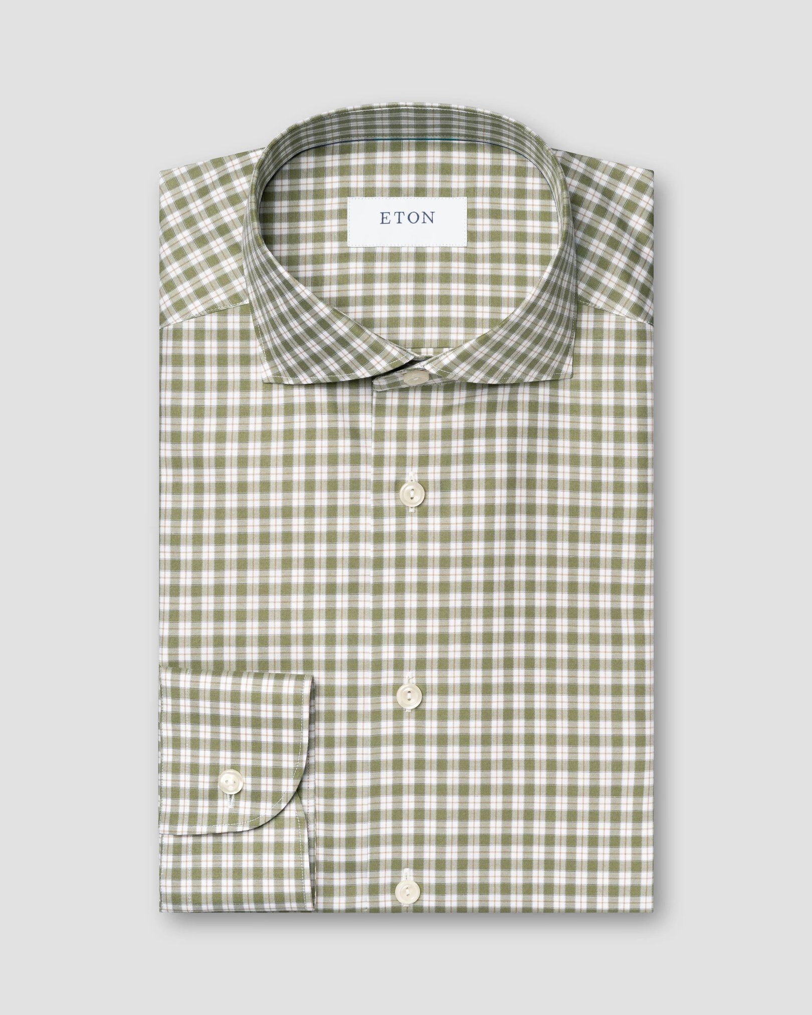 Eton - mid green twill widespread collar