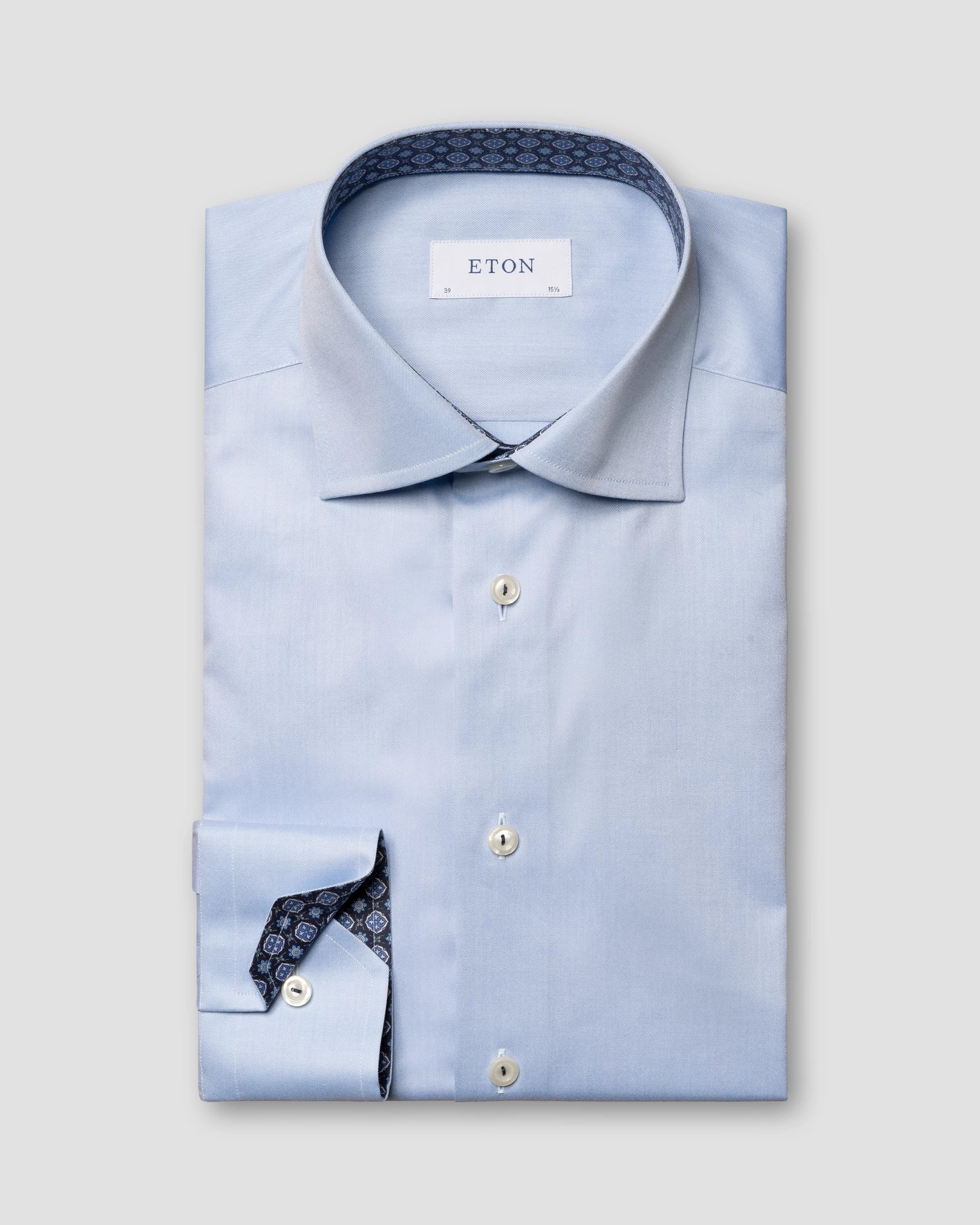 Eton - light blue signature twill special details