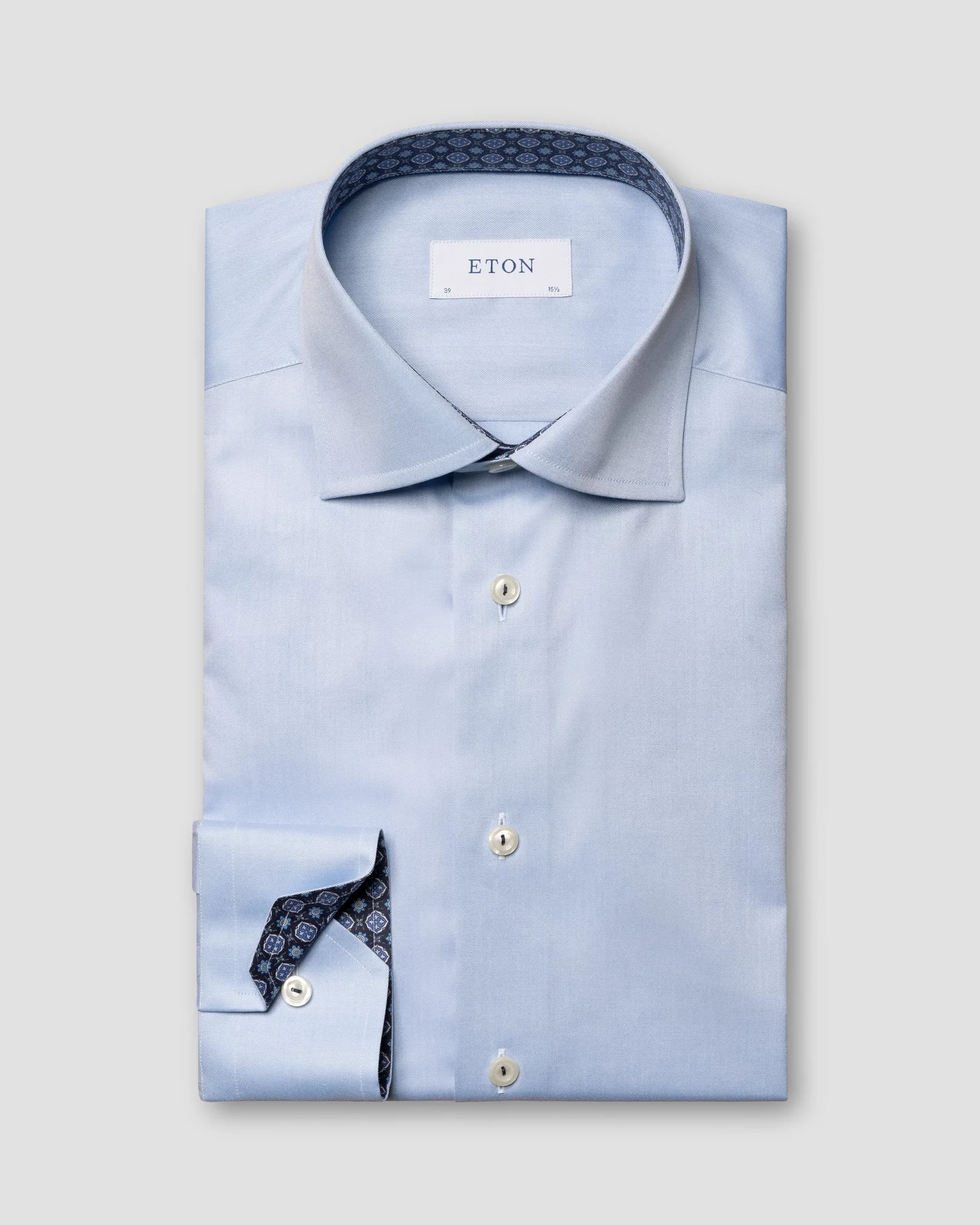 Eton - light blue signature twill special details