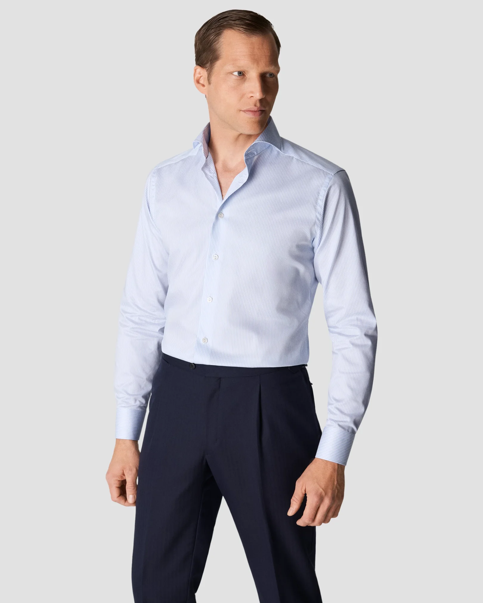Eton - light blue fine twill extreme cut away