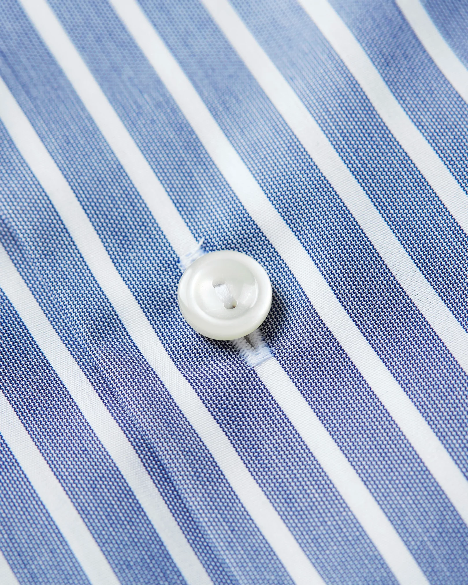 Eton - dark blue poplin wide spread collar rounded single contemporary fit