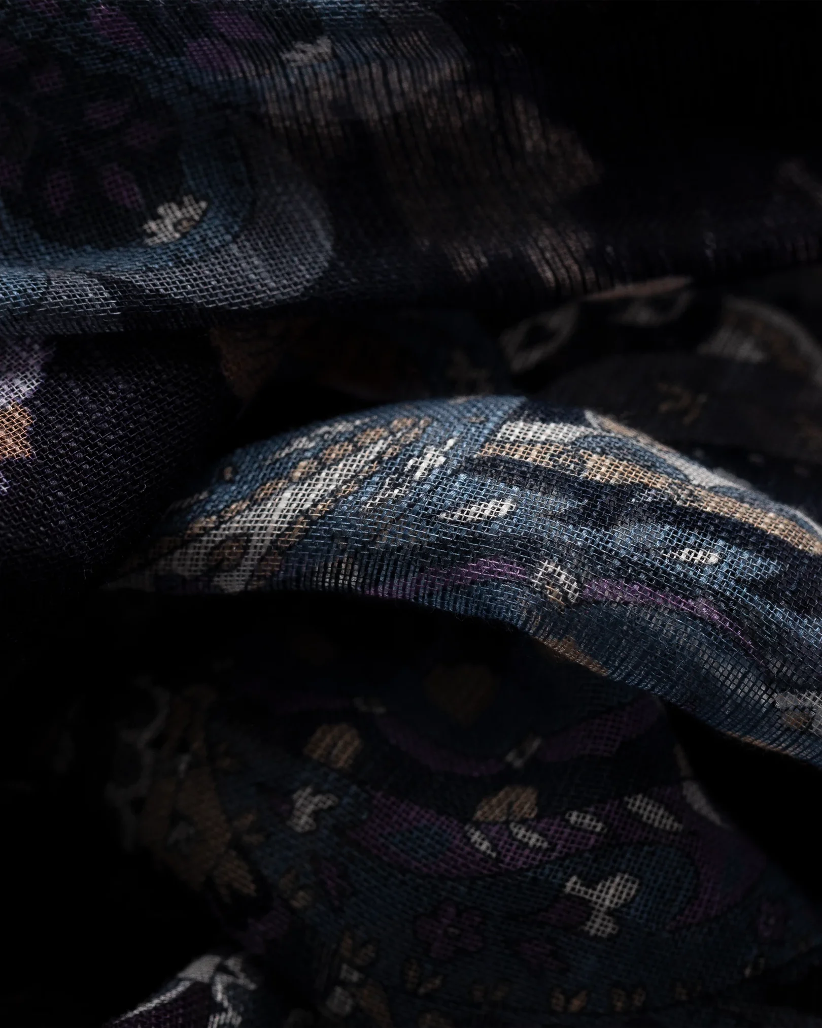 Eton - indigo paisley cotton linen scarf