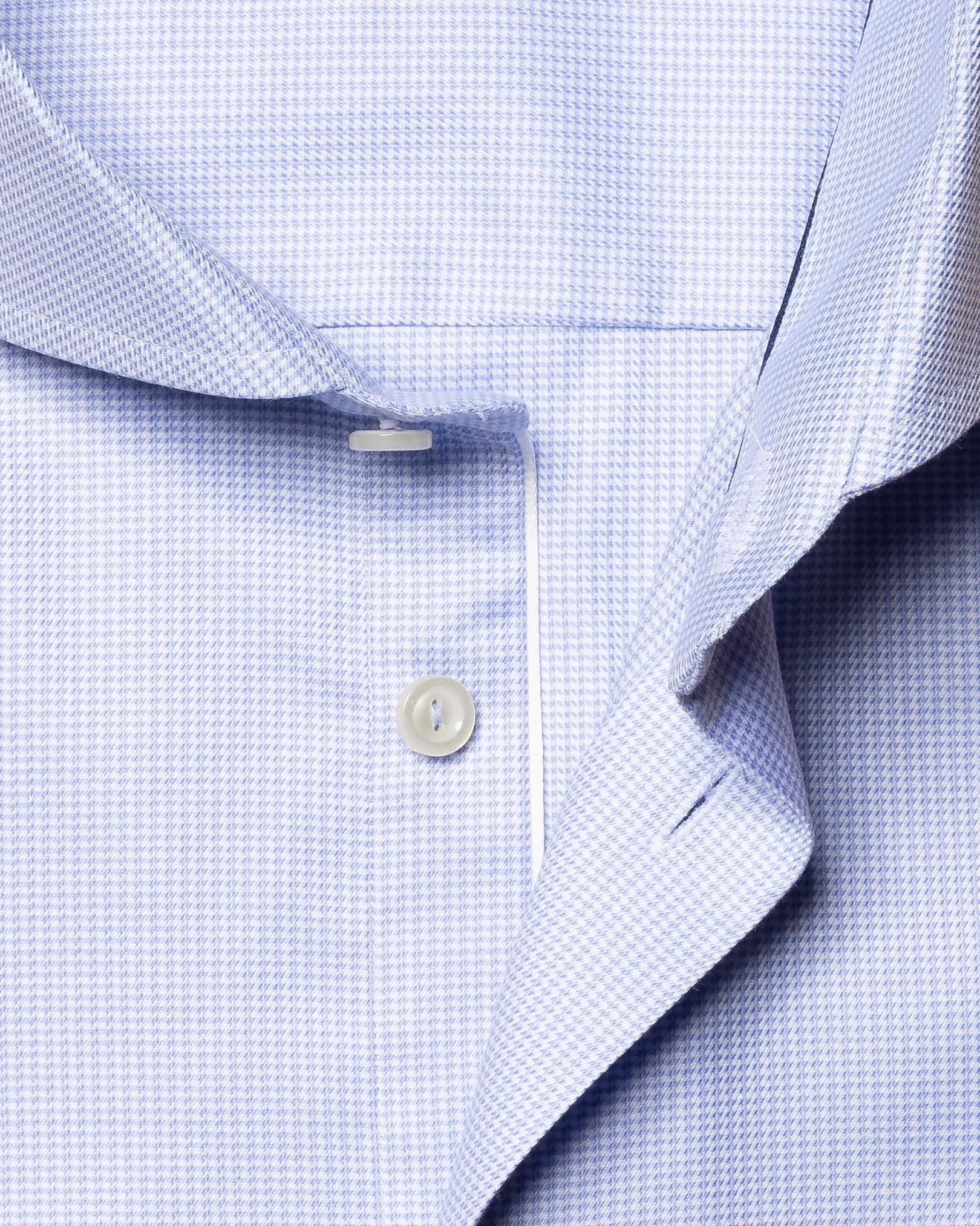 Eton - light blue cotton and tencel extreme cut away single slim
