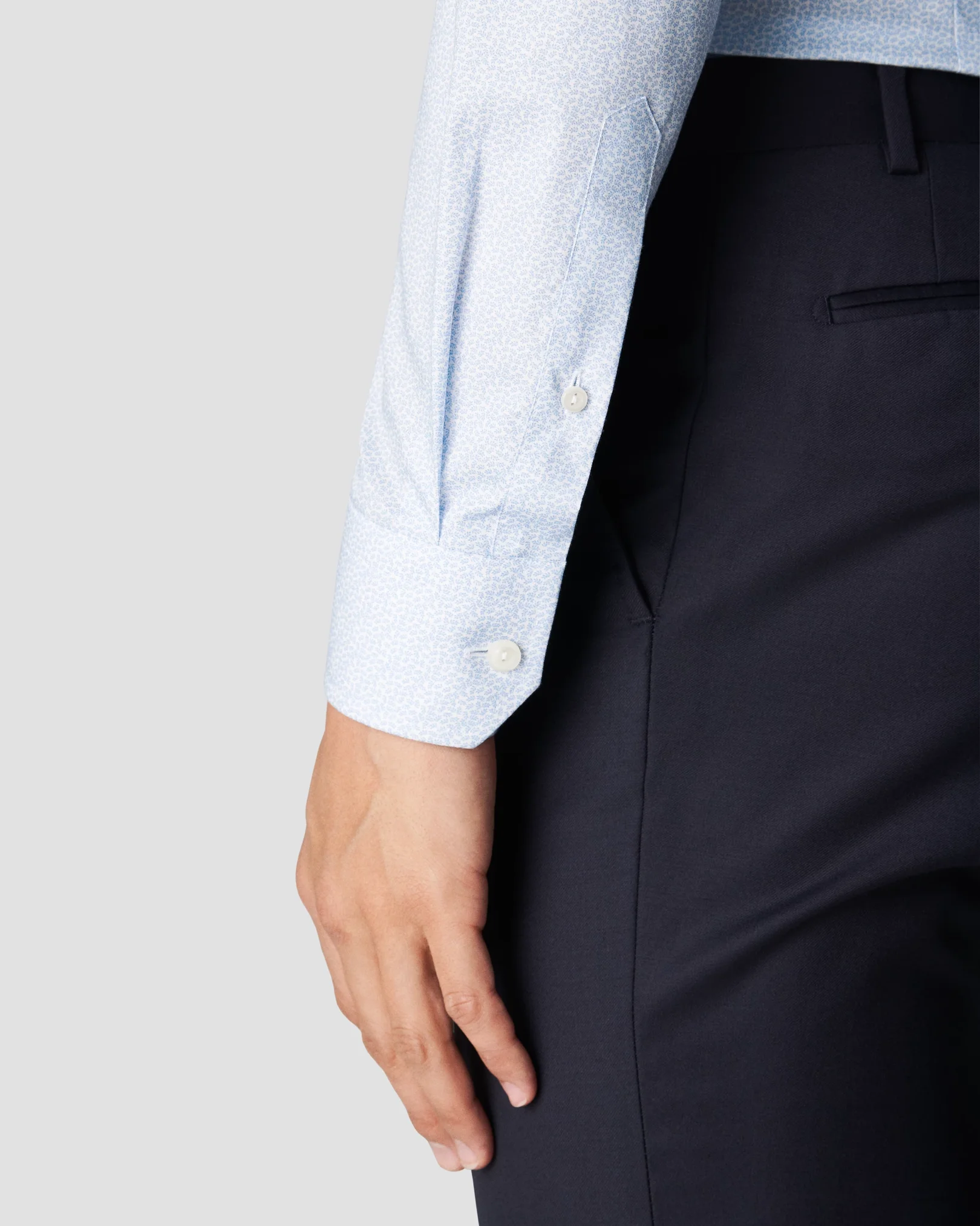 Eton - light blue signature twill flower print