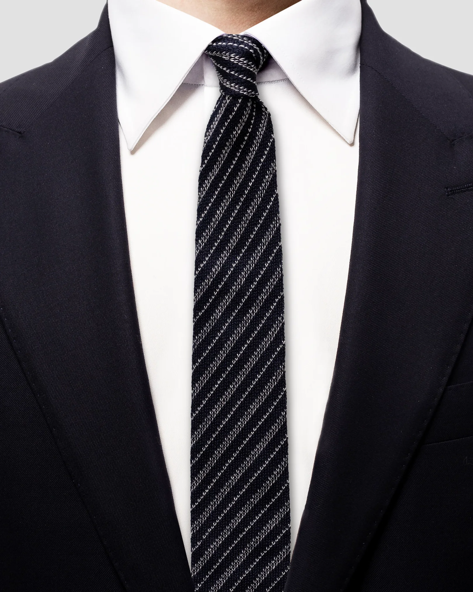Eton - navy knitted stripes tie
