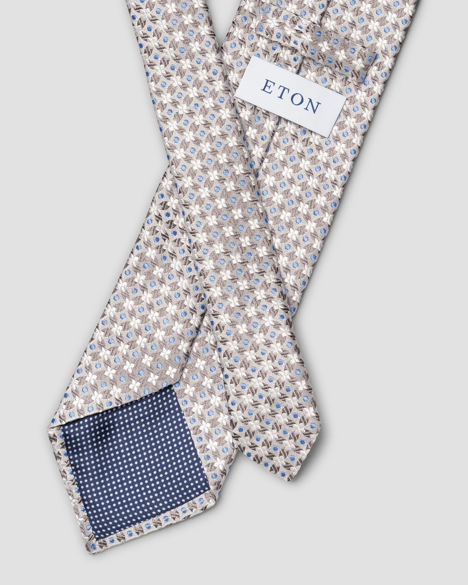 Eton - silver tie
