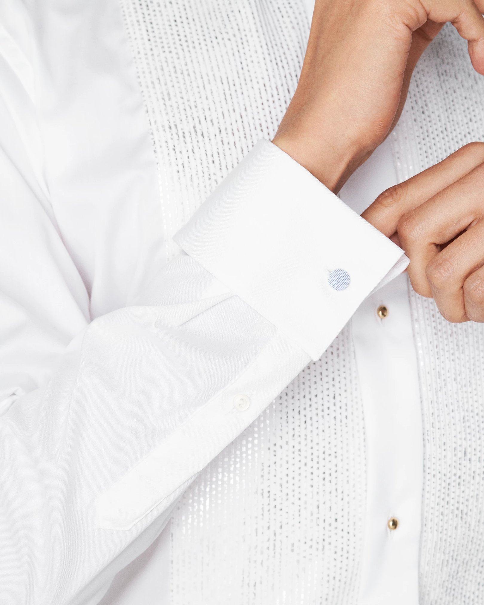 Eton - white moderatecut