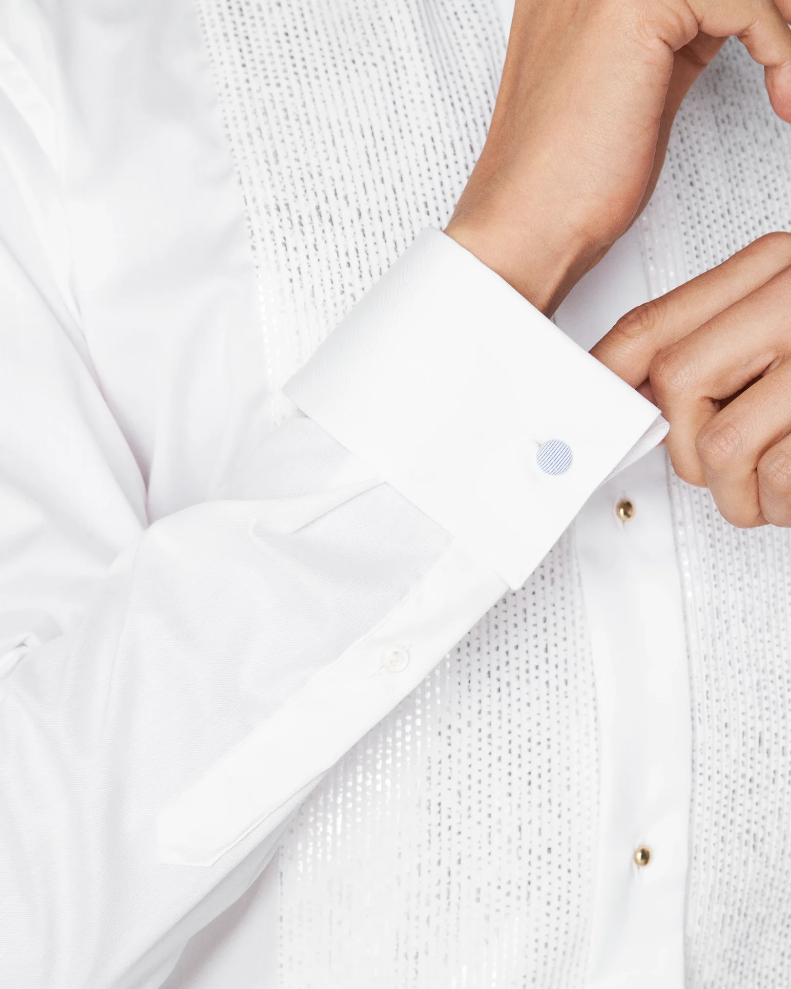 Eton - white moderatecut