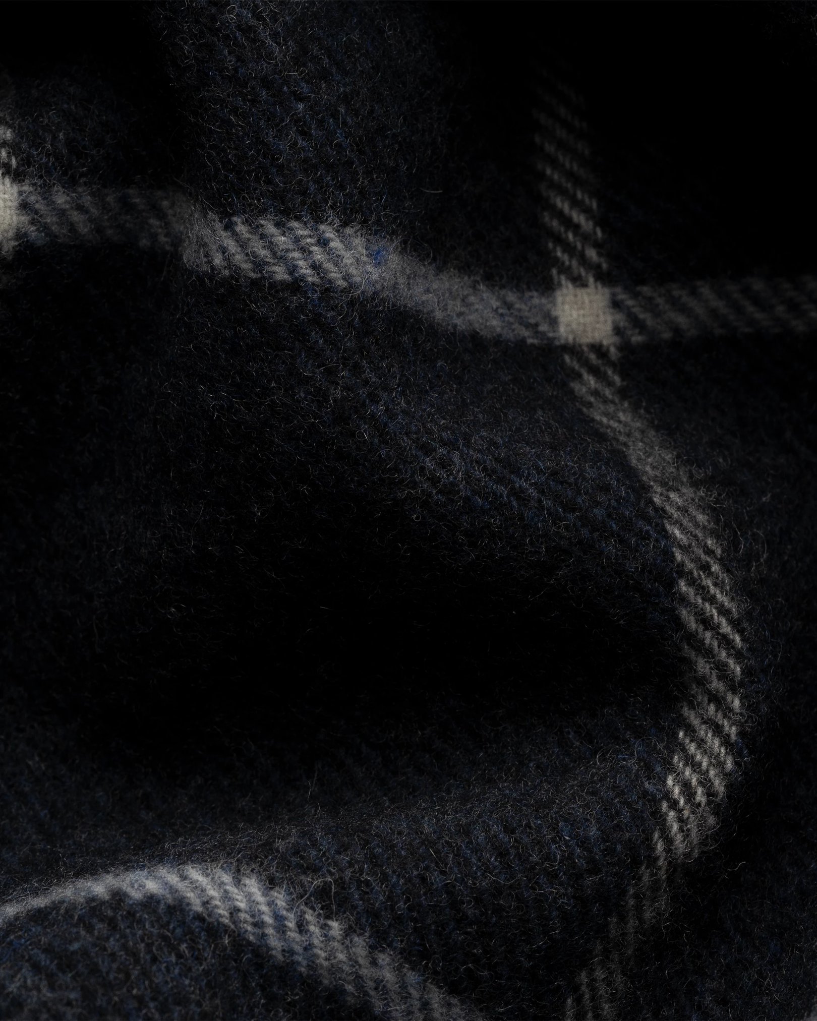 Eton - navy blue checked scarf