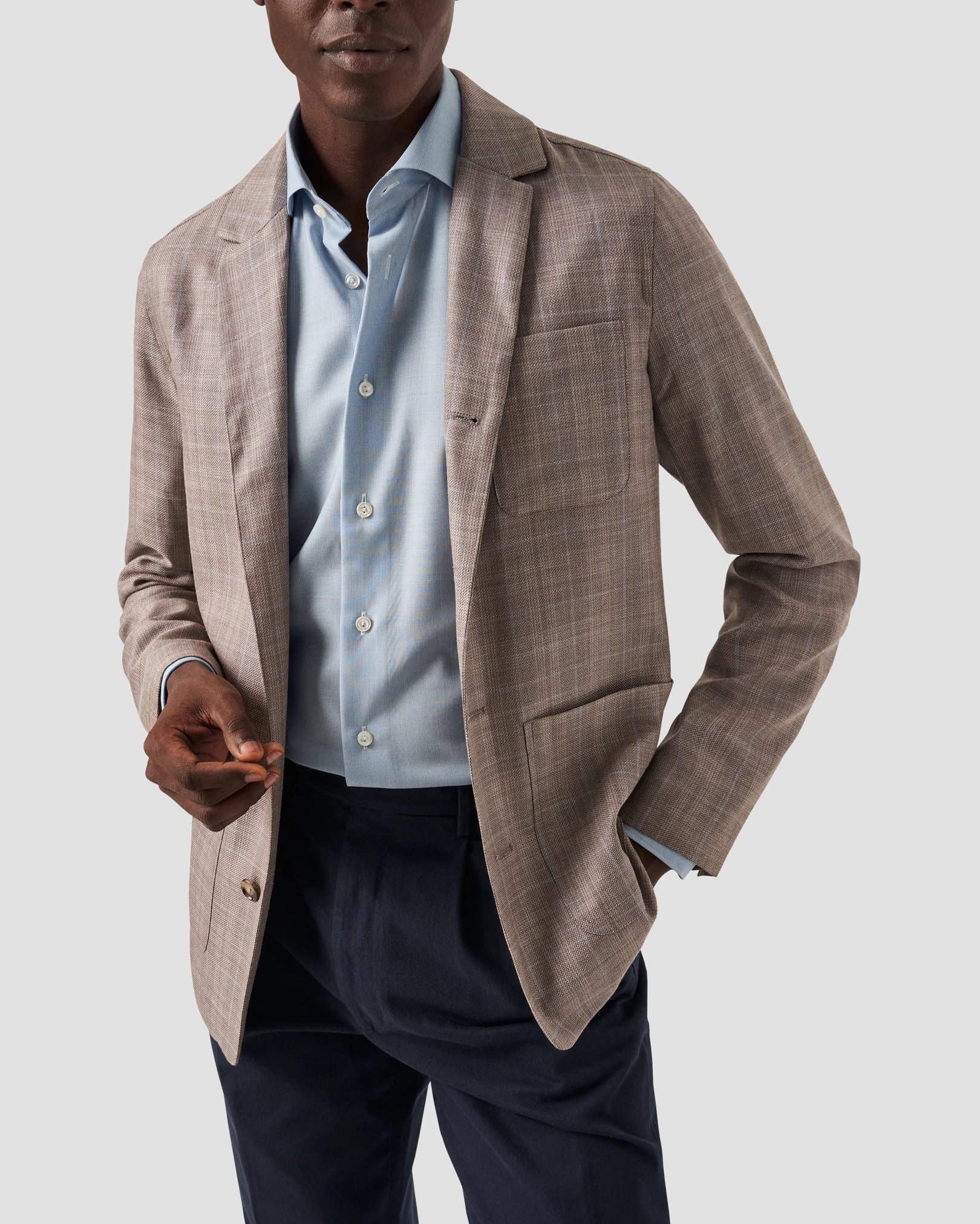 Eton - light blue wide spread rounded single cuff