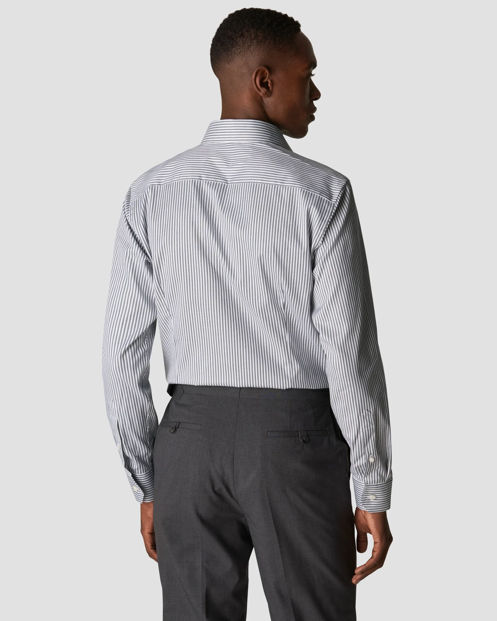 Eton - striped dark blue signature twill