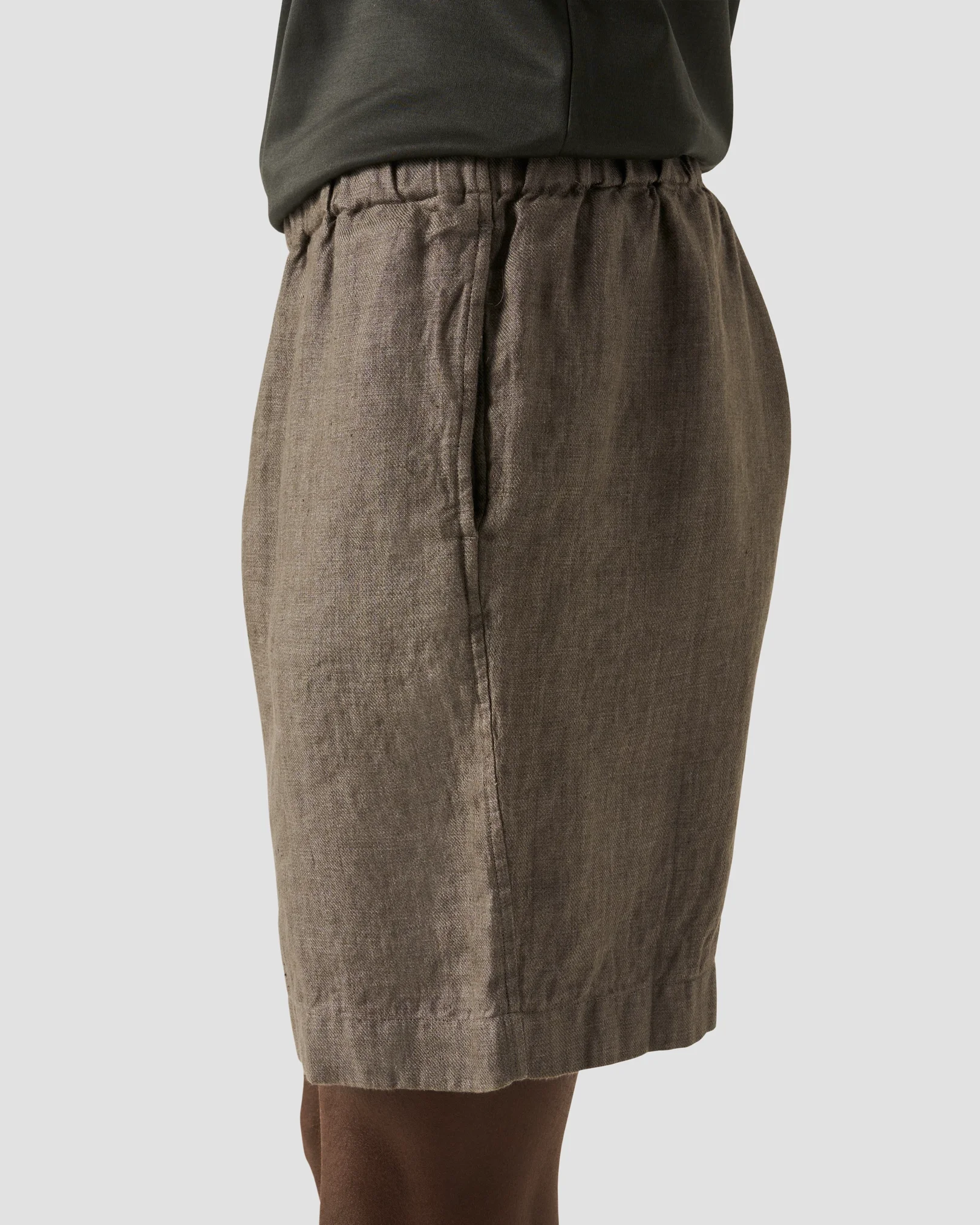Eton - dark brown linen shorts