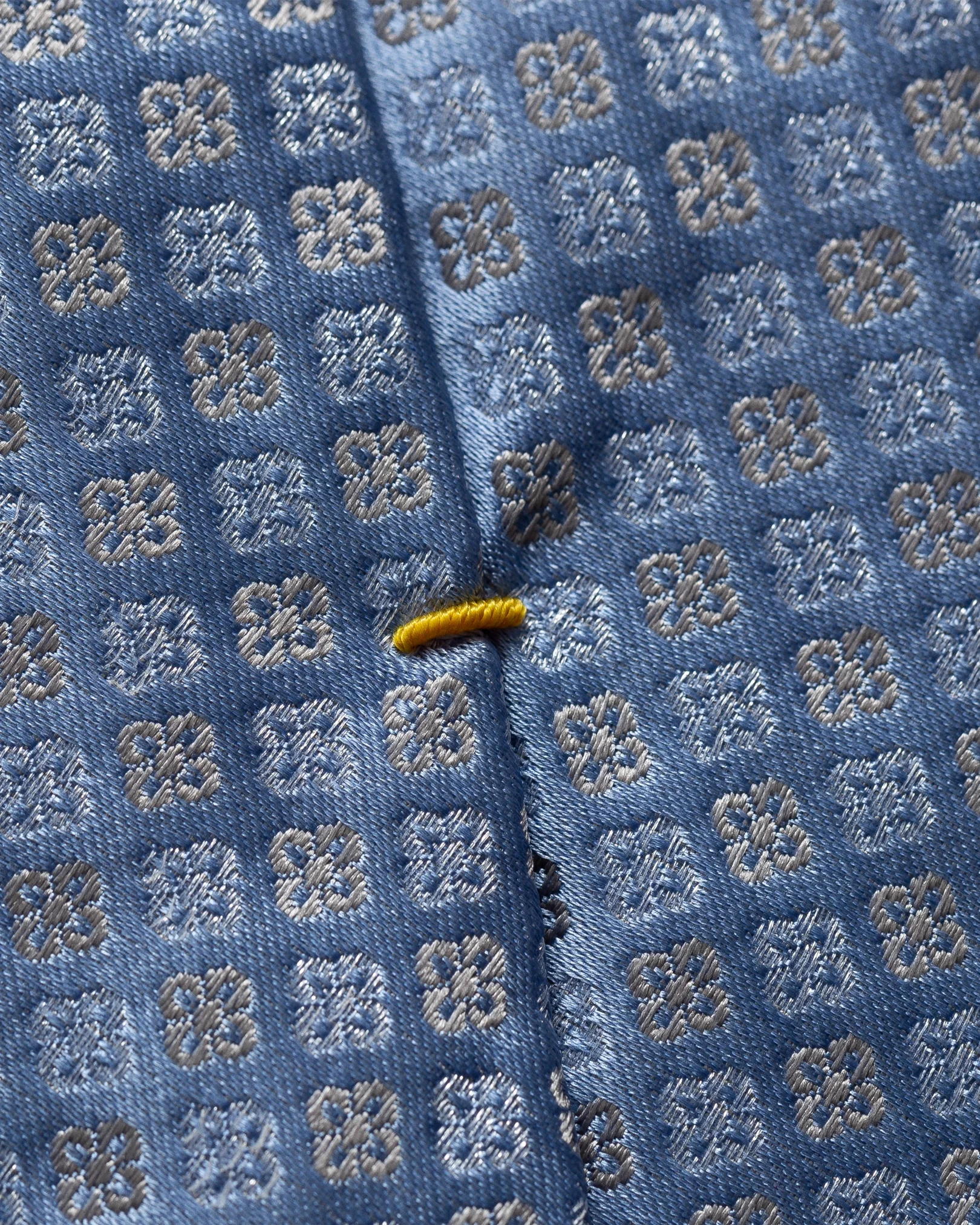 Eton - blue silver flower tie