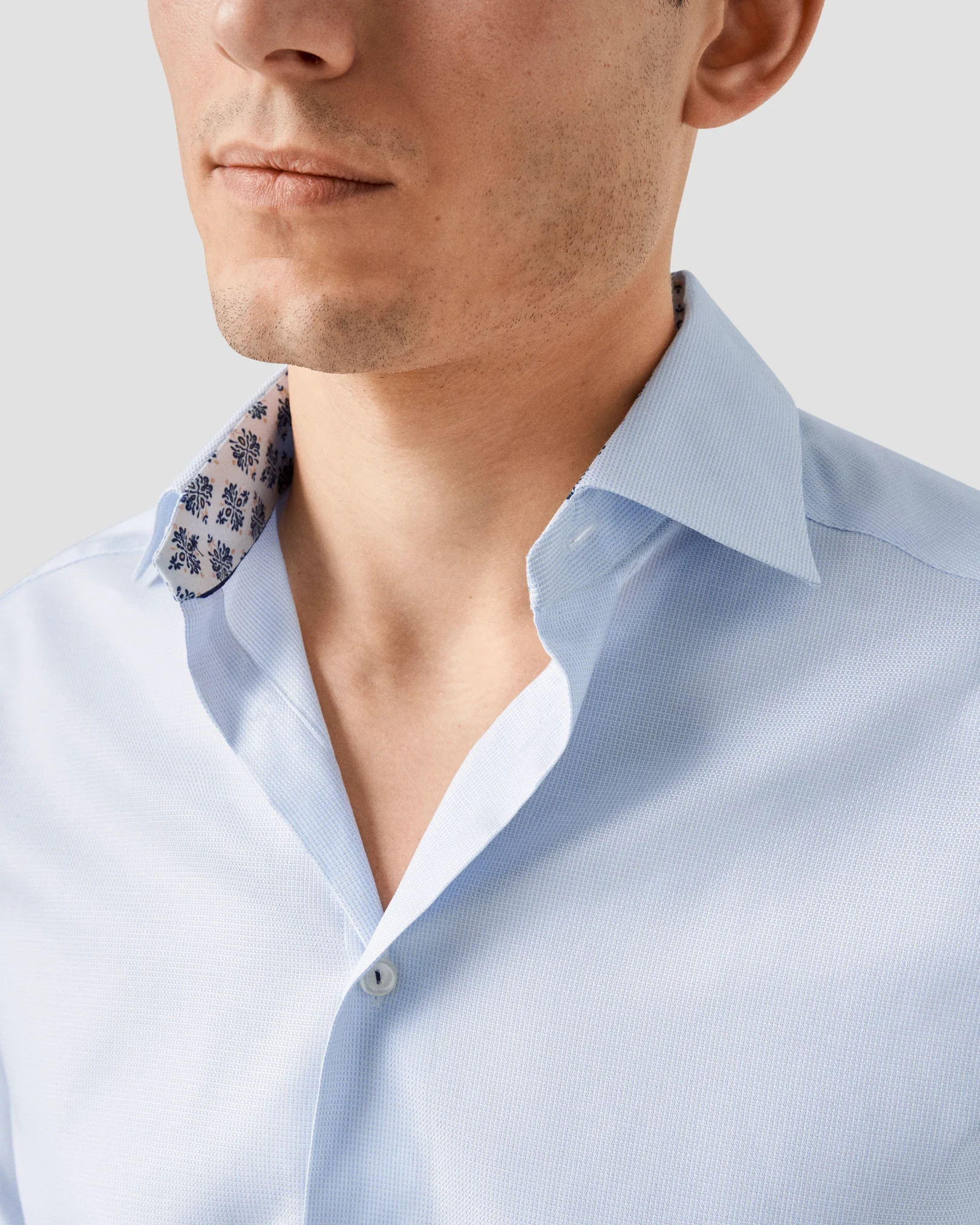 Eton - light blue twill special details