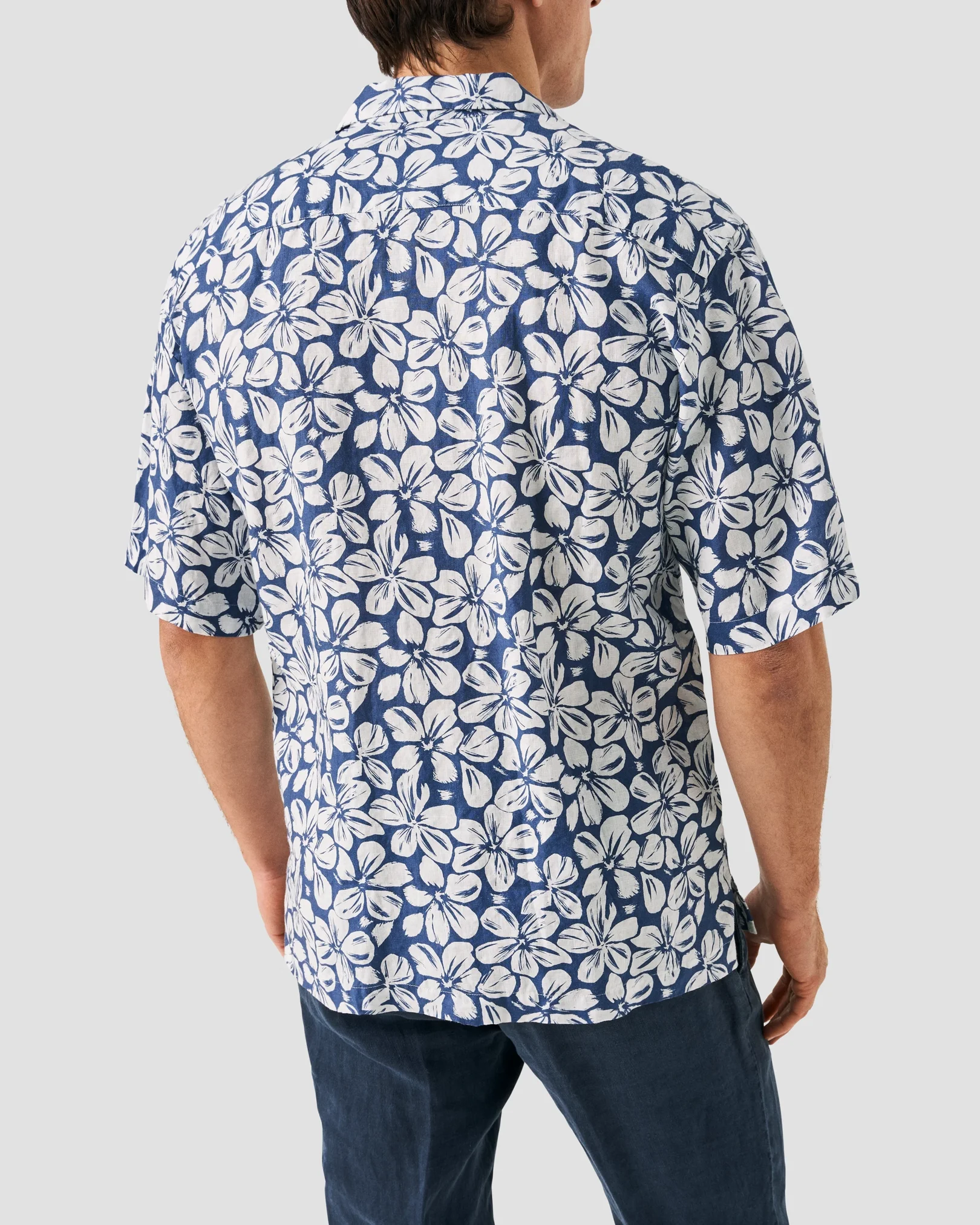Eton - mid blue linen resort shirt